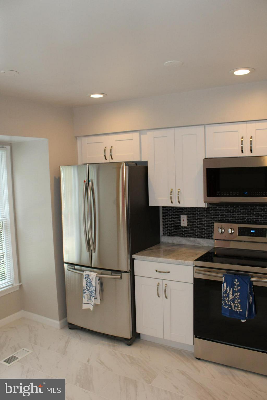 SILVER SPRING CNTRY CLUB - Residential