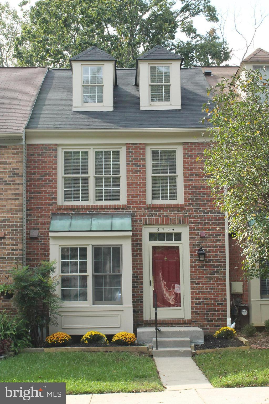 SILVER SPRING CNTRY CLUB - Residential