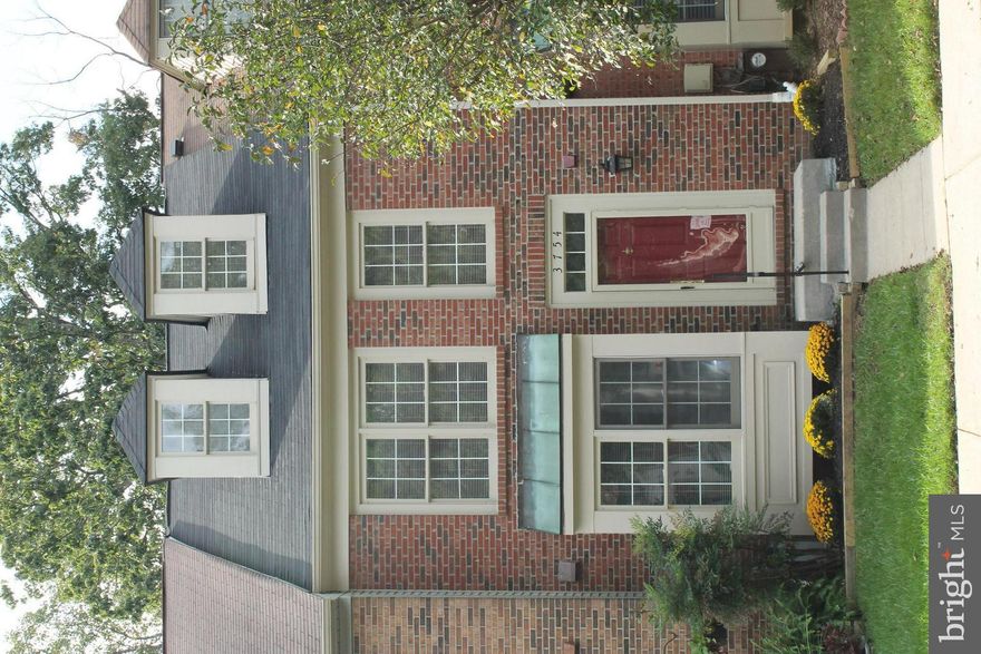 Completely remodeled beautiful home! Amazing location, new kitchen, new appliances, new granite tops, new ceramic tiles through out kitchen/bathrooms, new bathrooms, master bedroom with huge loft/cathedral ceiling, new paint, new hardwood floors, recess light and new light fixtures, new carpet, new roof, new washer/dryer, new sliding doors, double decks, back to woods.  A must see home!!!