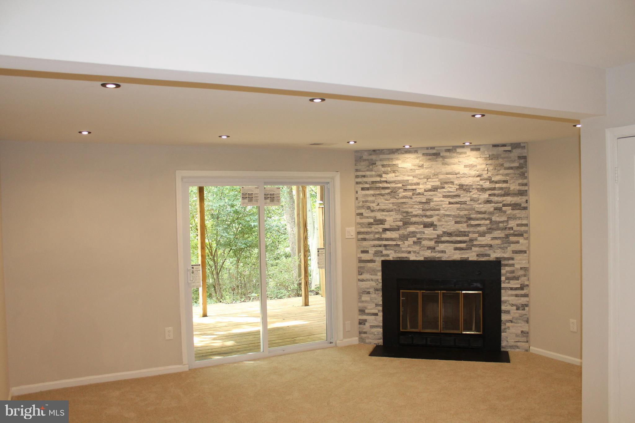 SILVER SPRING CNTRY CLUB - Residential