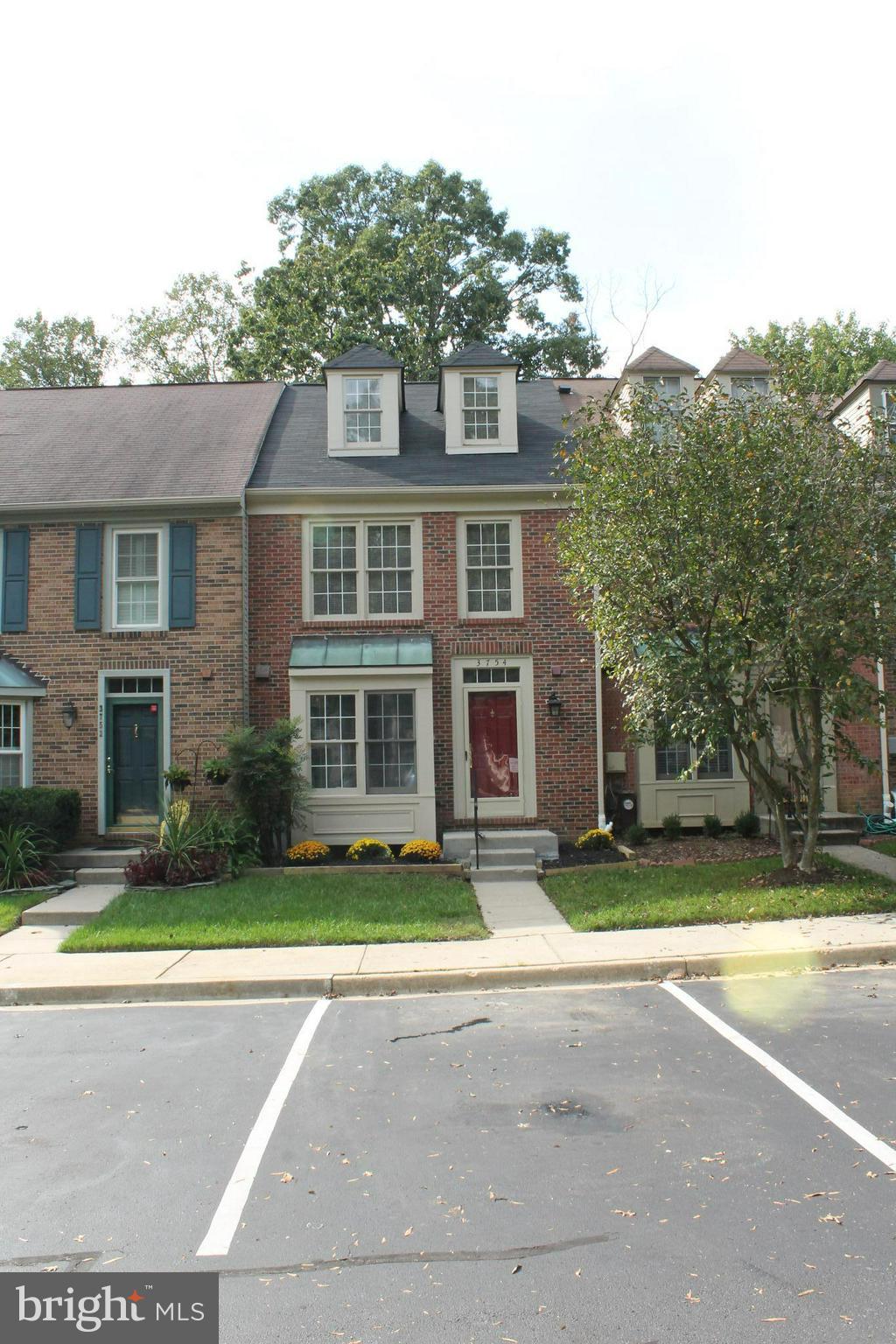 SILVER SPRING CNTRY CLUB - Residential