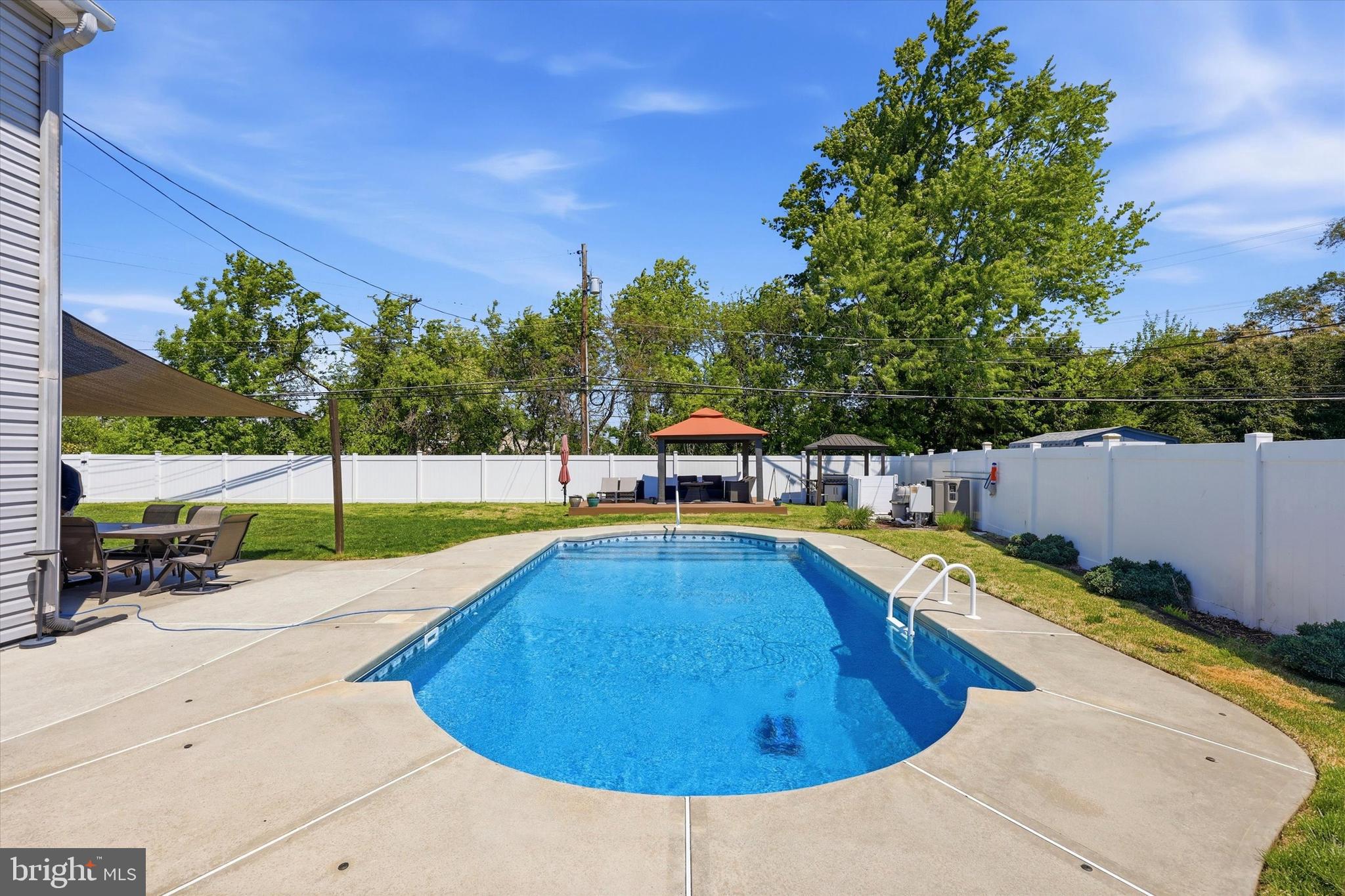 STONEYBROOK - Residential