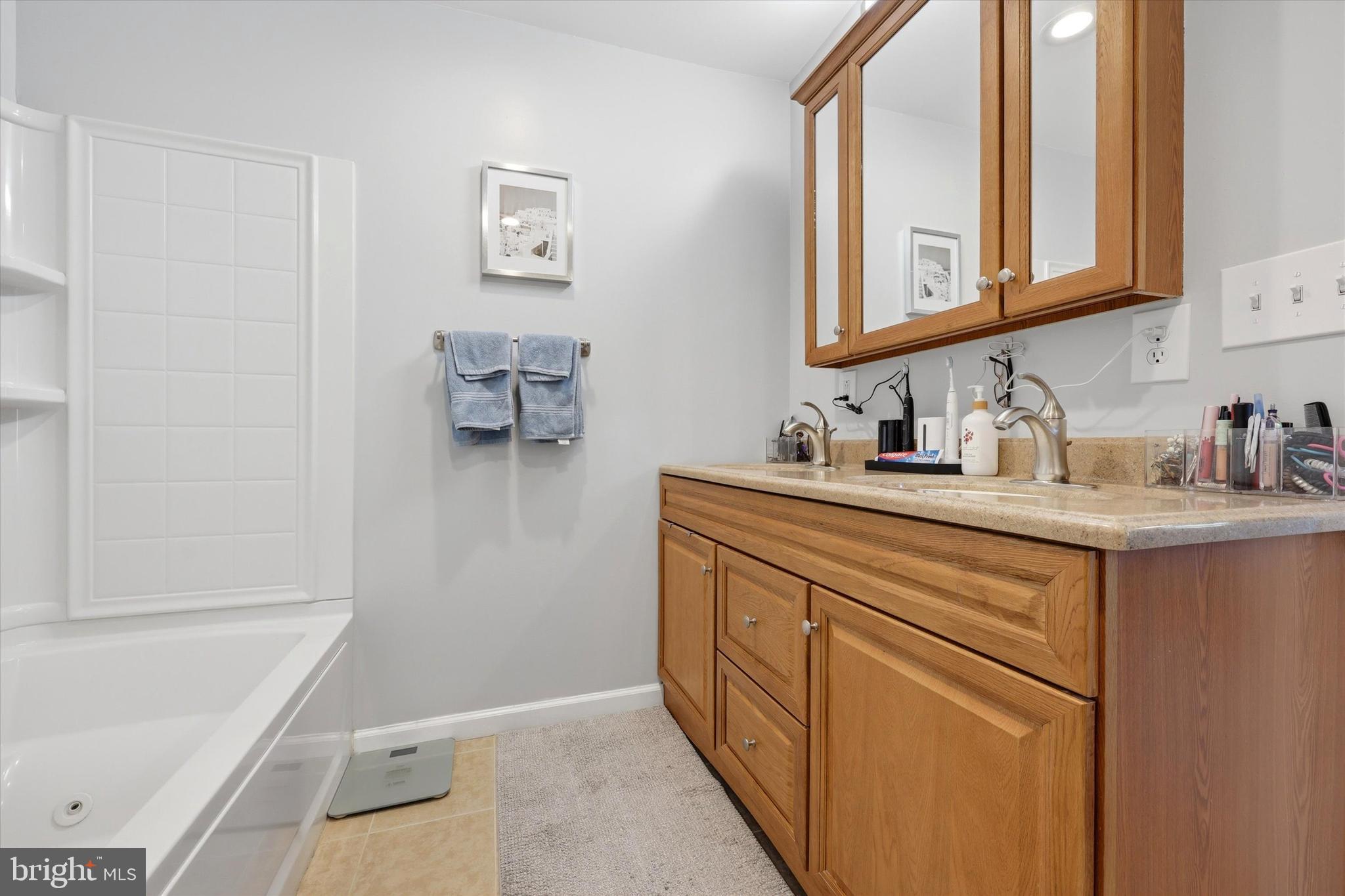 STONEYBROOK - Residential