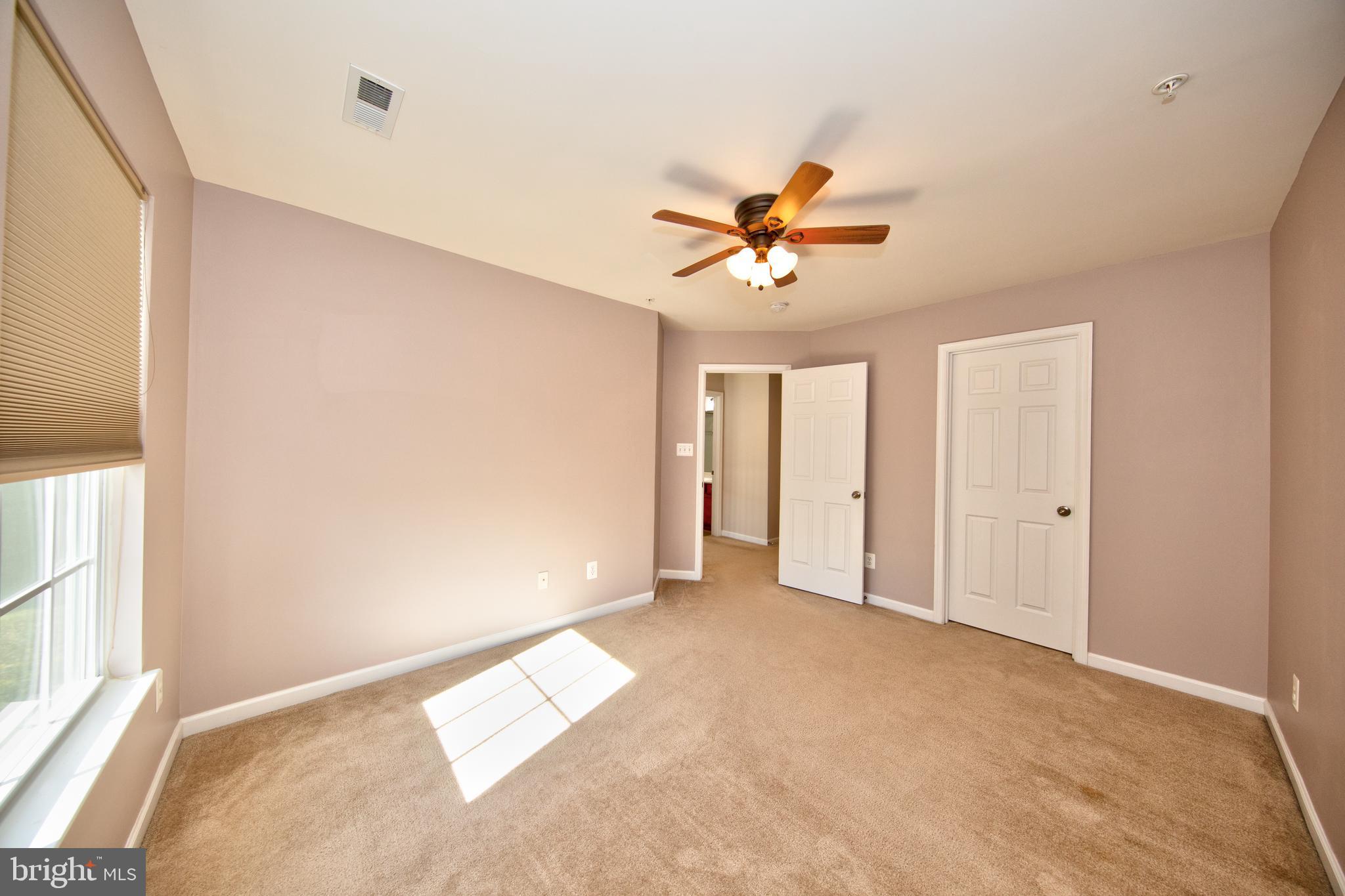 HOLLY WOODS - Residential