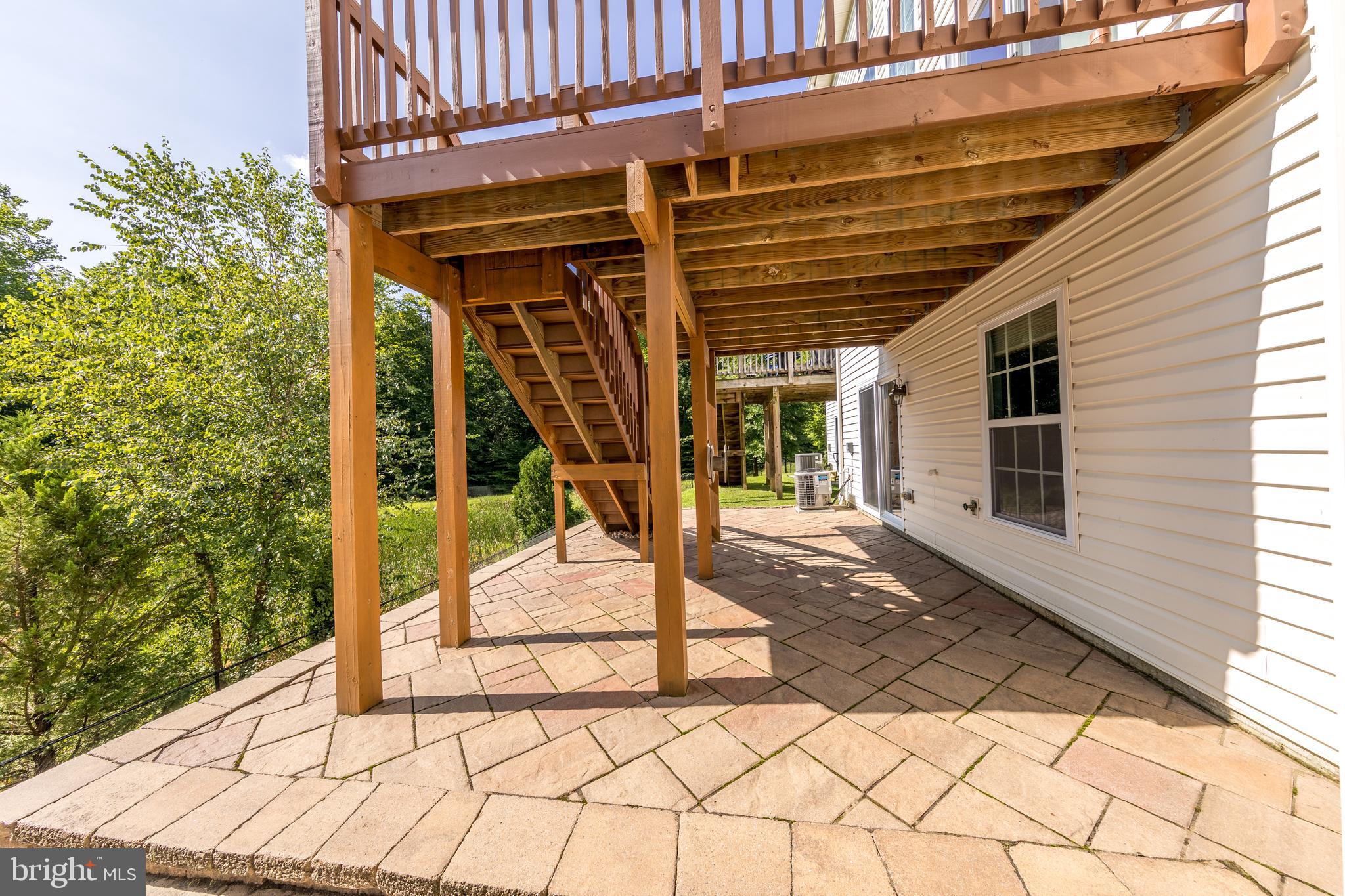 HOLLY WOODS - Residential