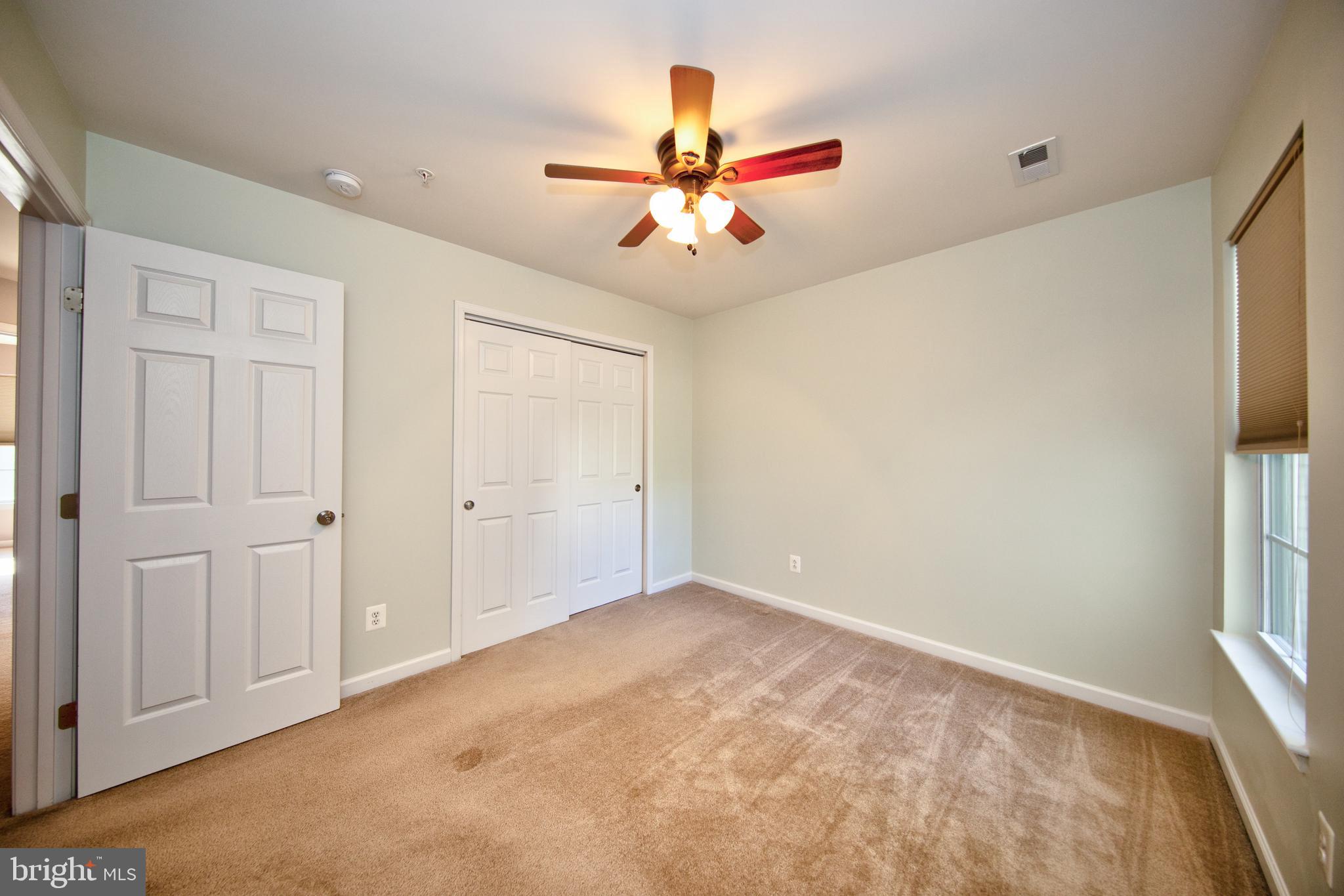 HOLLY WOODS - Residential