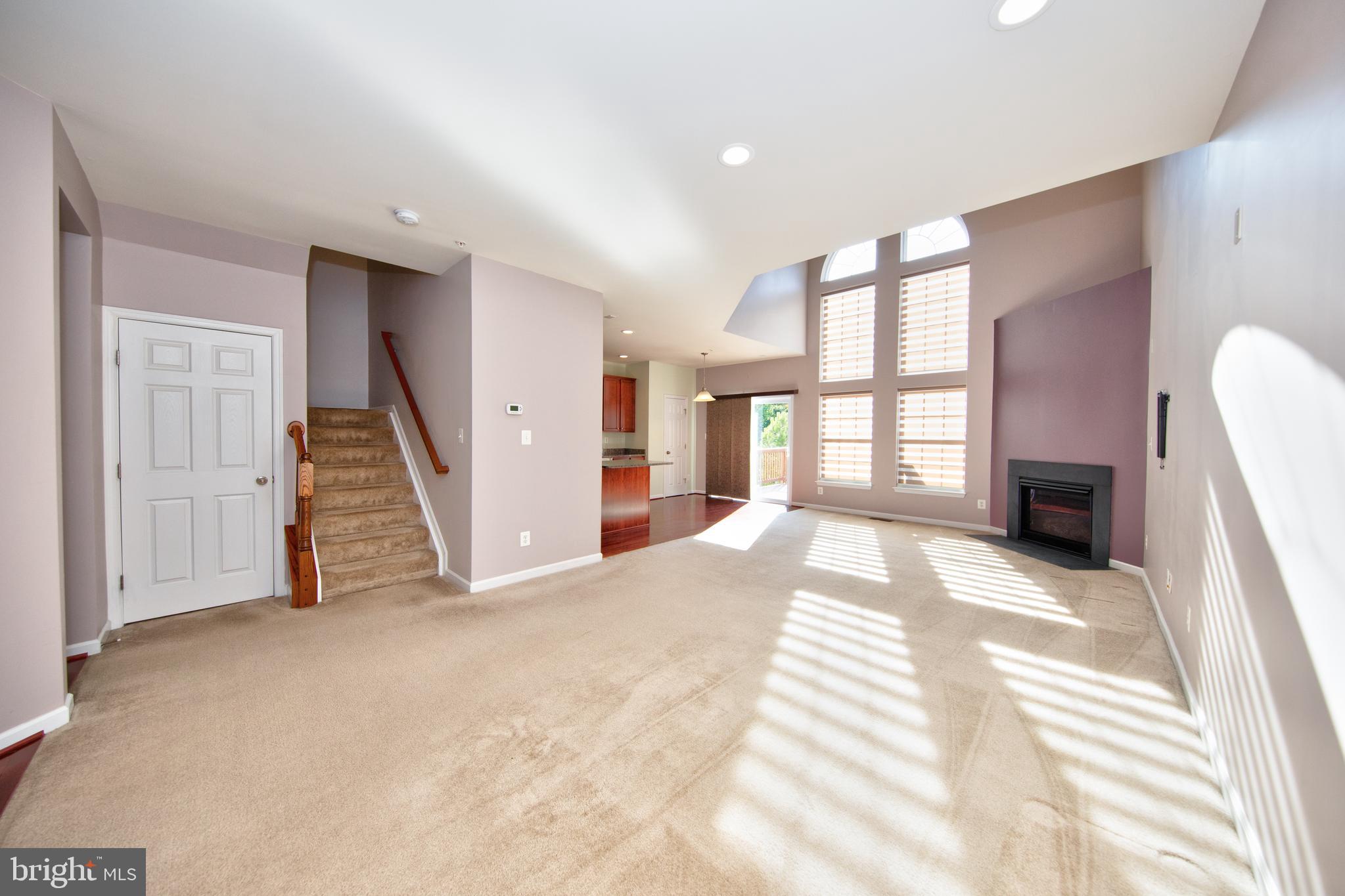 HOLLY WOODS - Residential