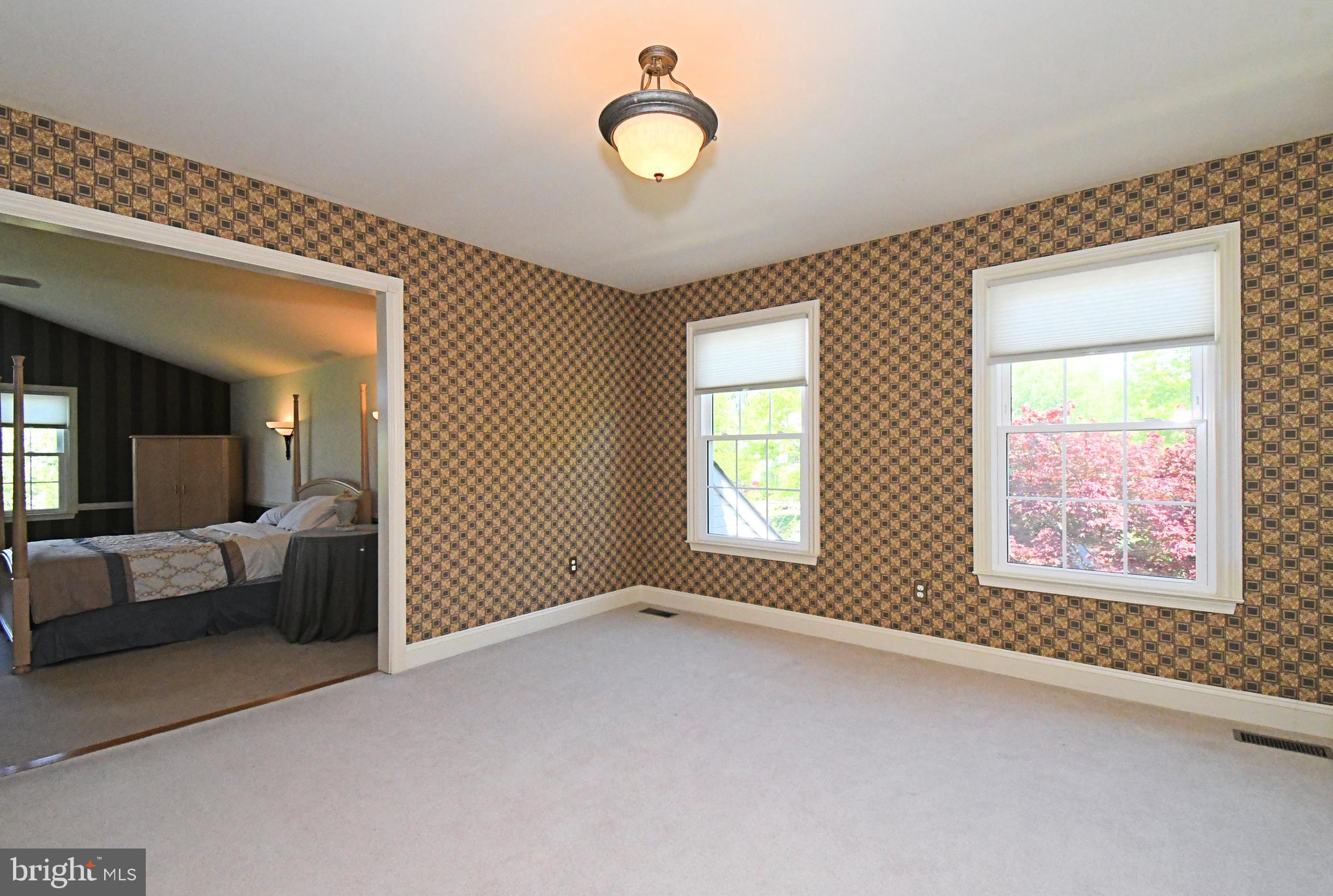 NORTHAMPTON CROSSG - Residential