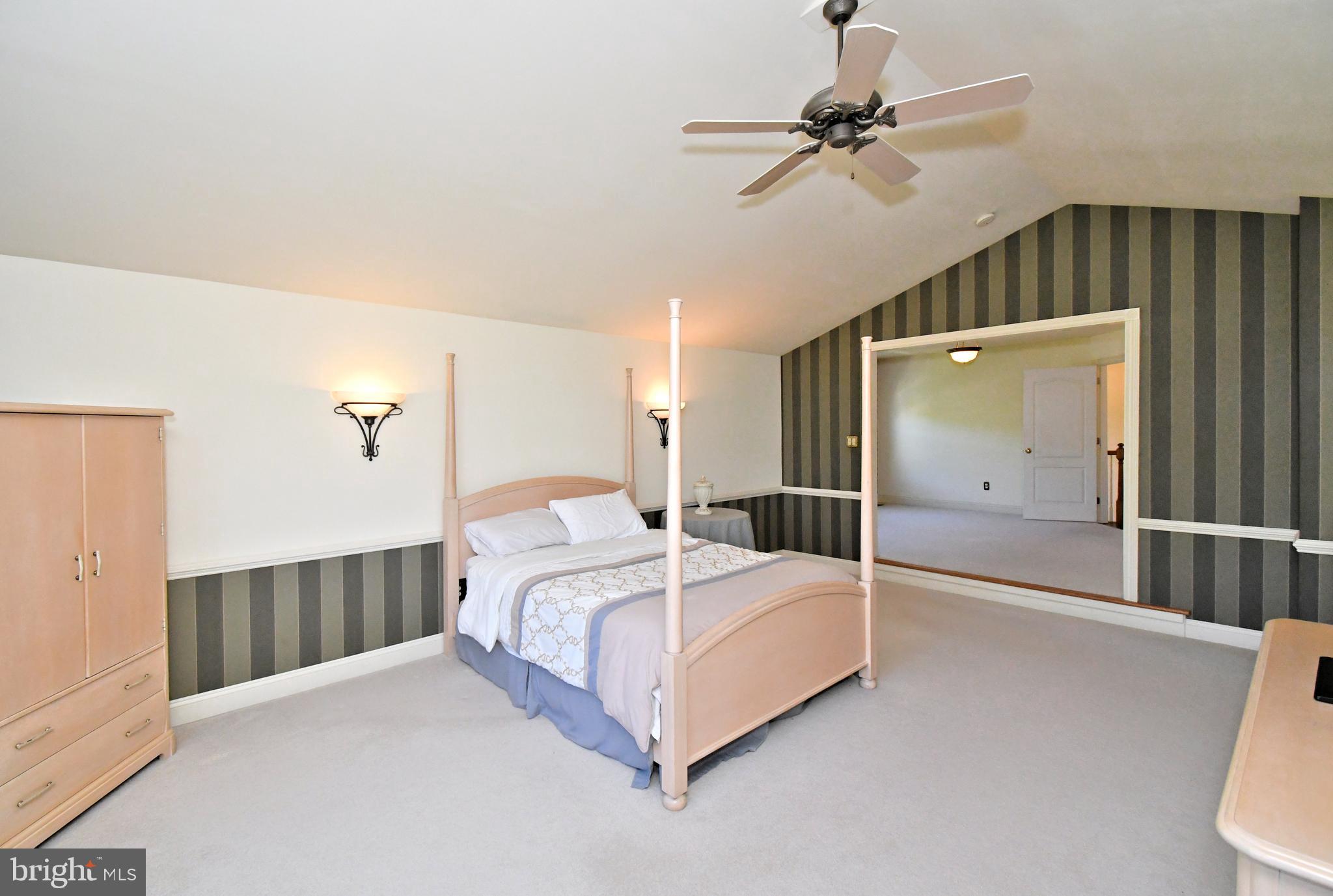NORTHAMPTON CROSSG - Residential