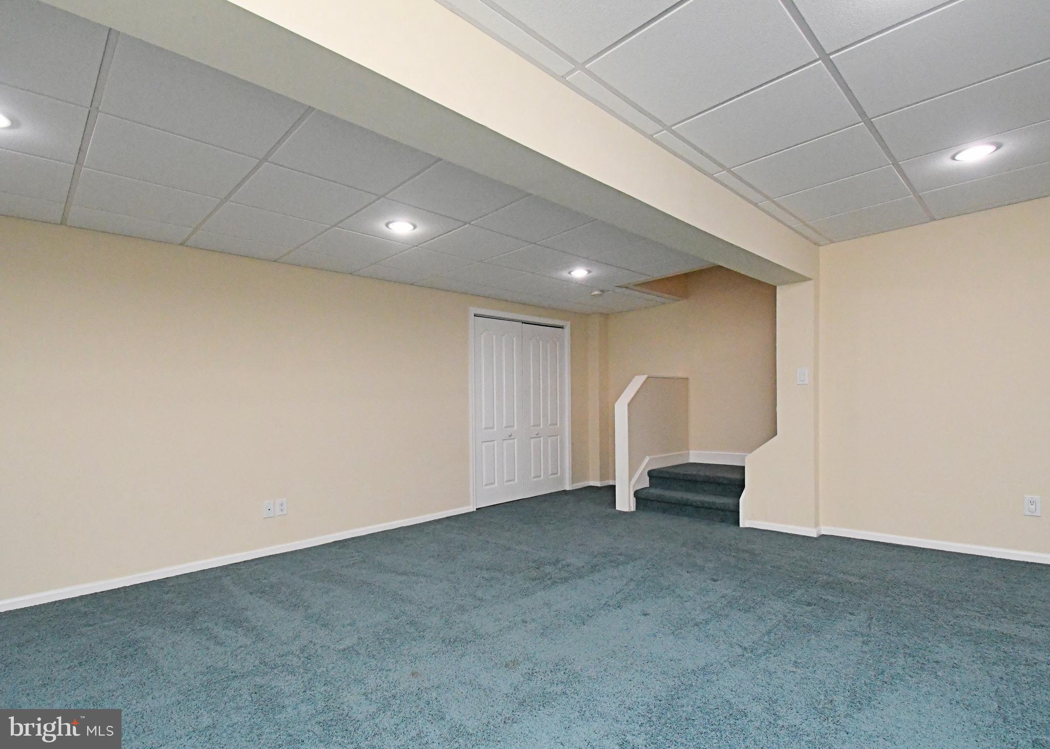 NORTHAMPTON CROSSG - Residential