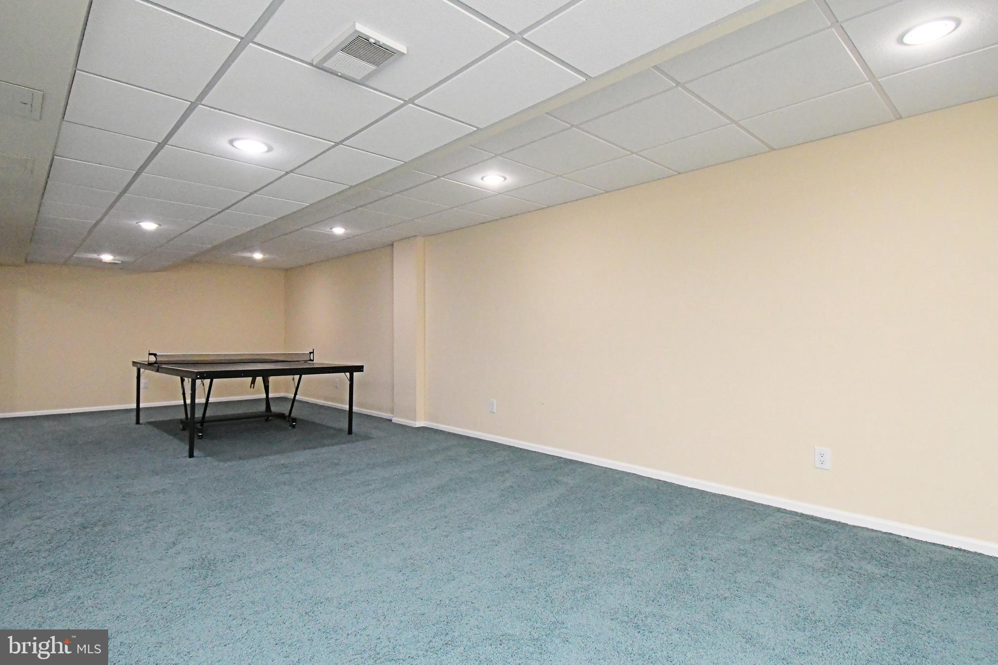 NORTHAMPTON CROSSG - Residential