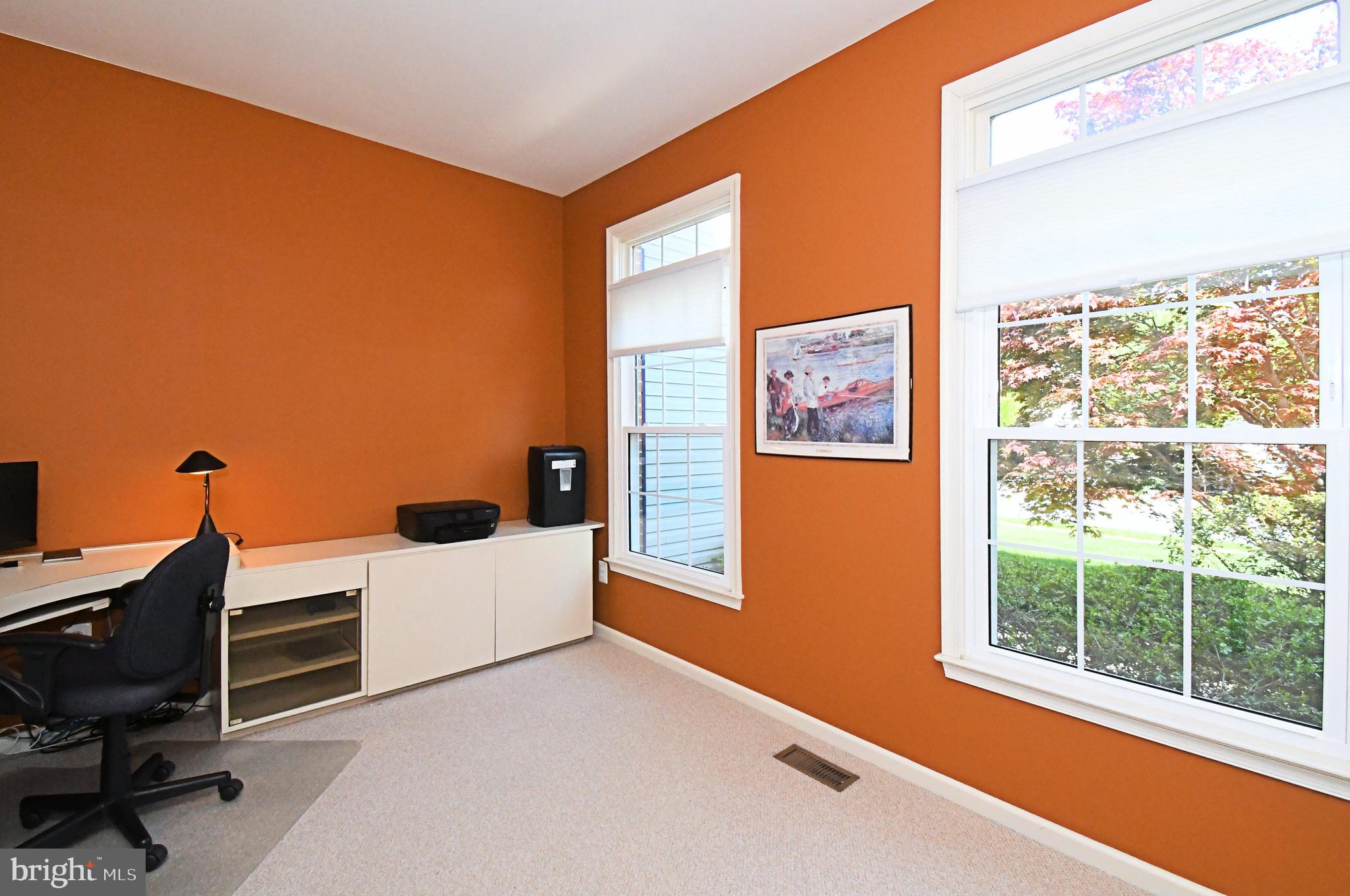 NORTHAMPTON CROSSG - Residential