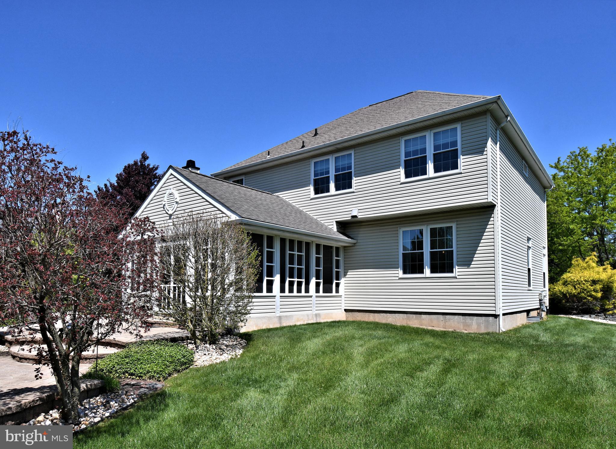 NORTHAMPTON CROSSG - Residential