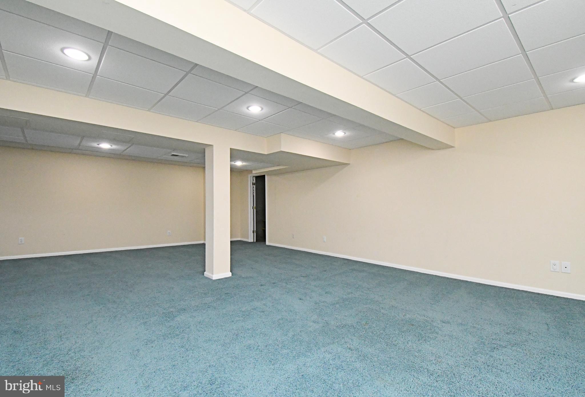 NORTHAMPTON CROSSG - Residential