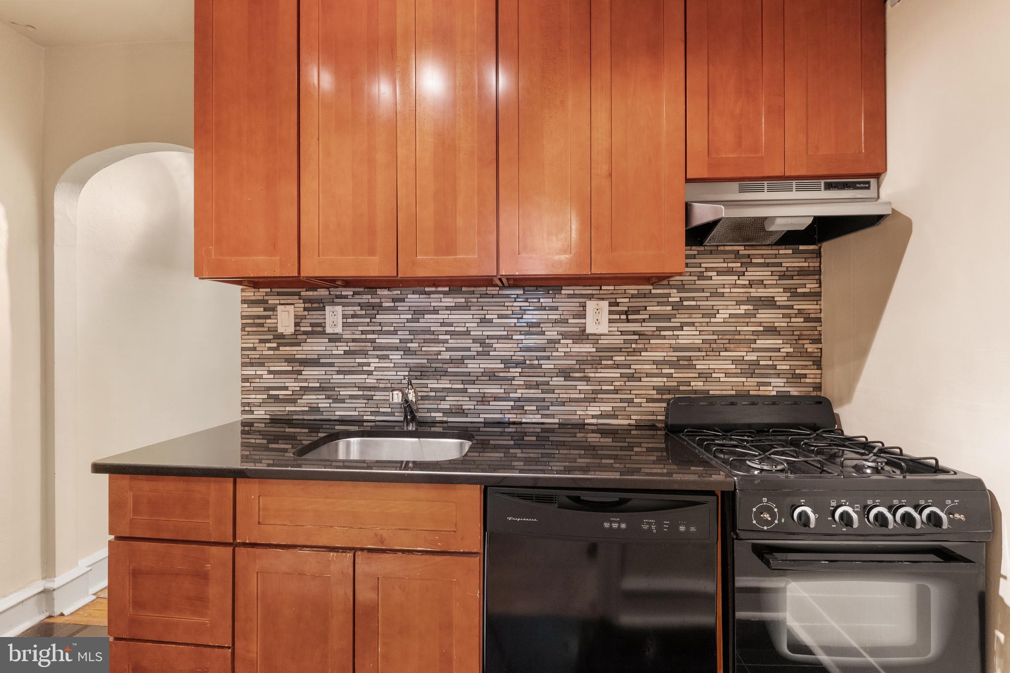 ART MUSEUM AREA - Residential Lease