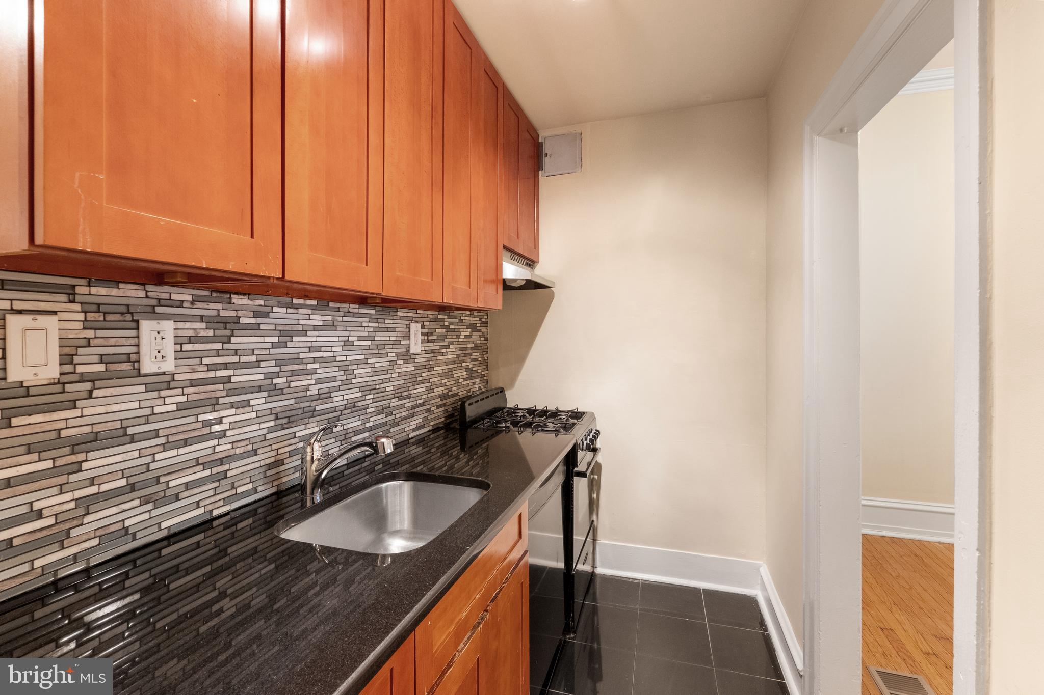 ART MUSEUM AREA - Residential Lease