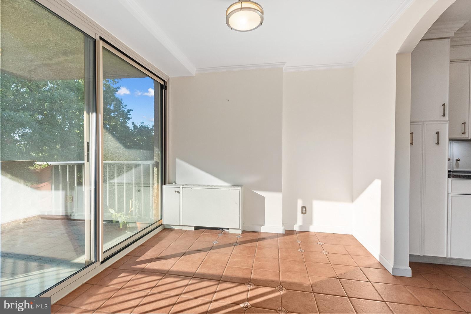 1001 CITY AVENUE EE-1024