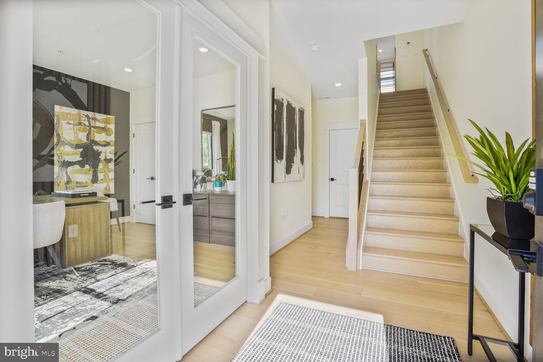 DOWNTOWN BRAMBLETON - Residential