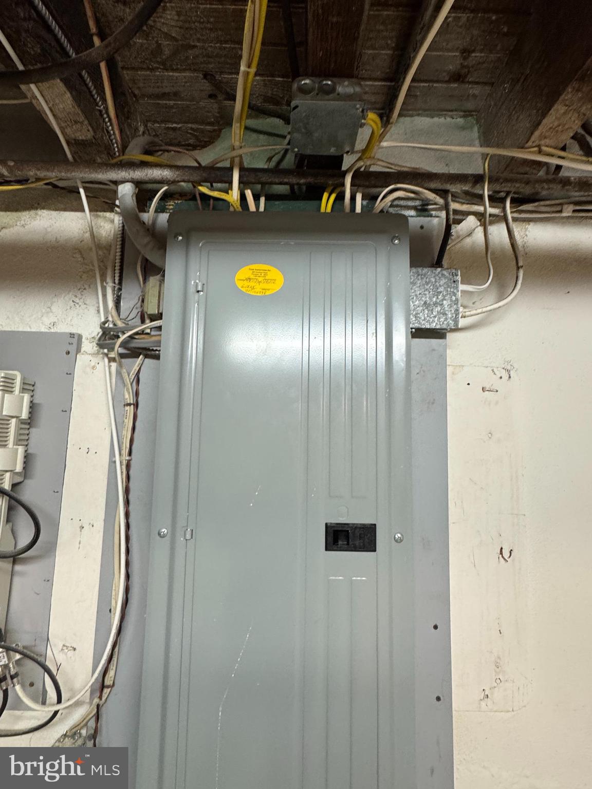 SOUTH WAYNE - Residential Lease