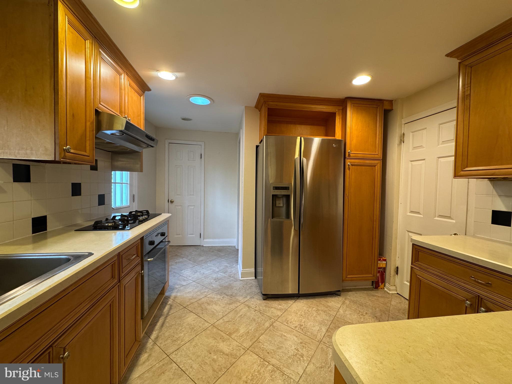 SOUTH WAYNE - Residential Lease