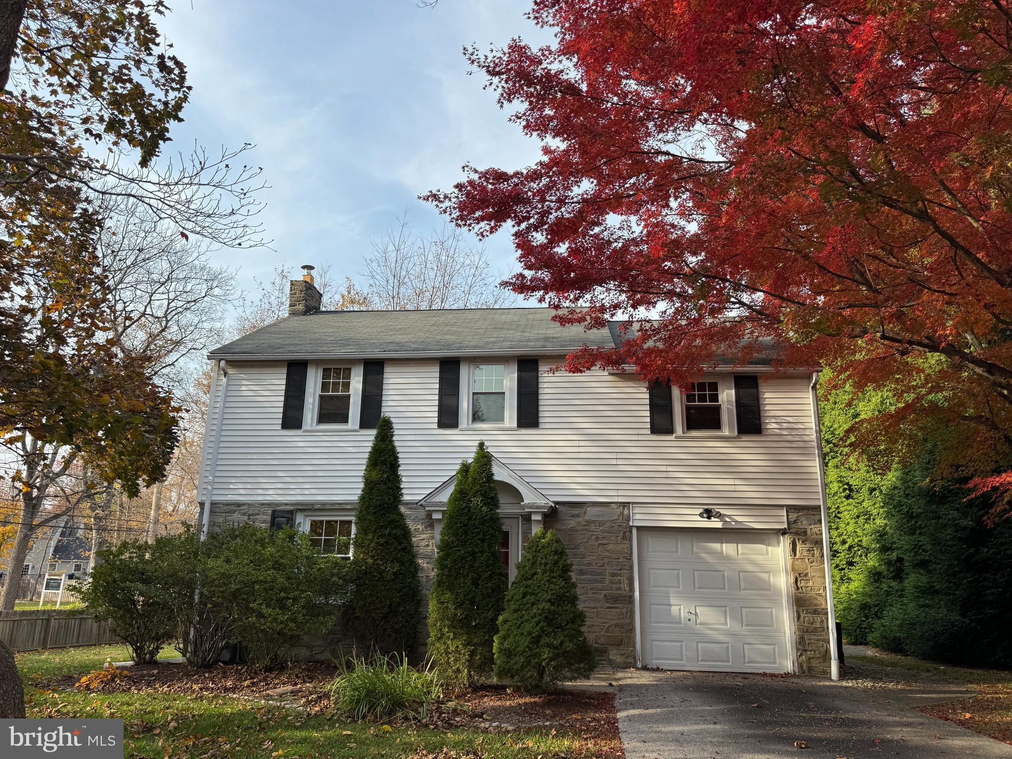 SOUTH WAYNE - Residential Lease