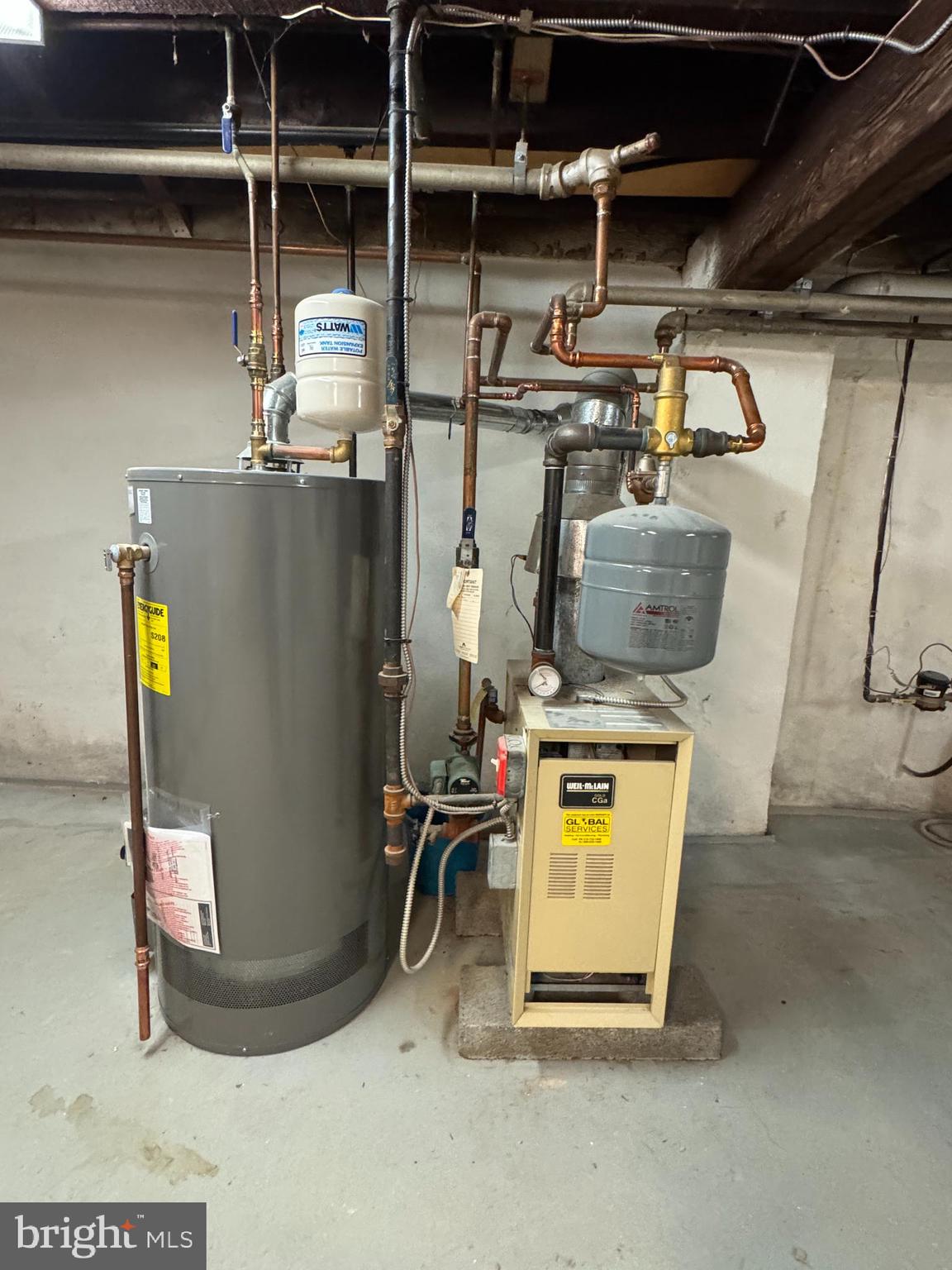 SOUTH WAYNE - Residential Lease