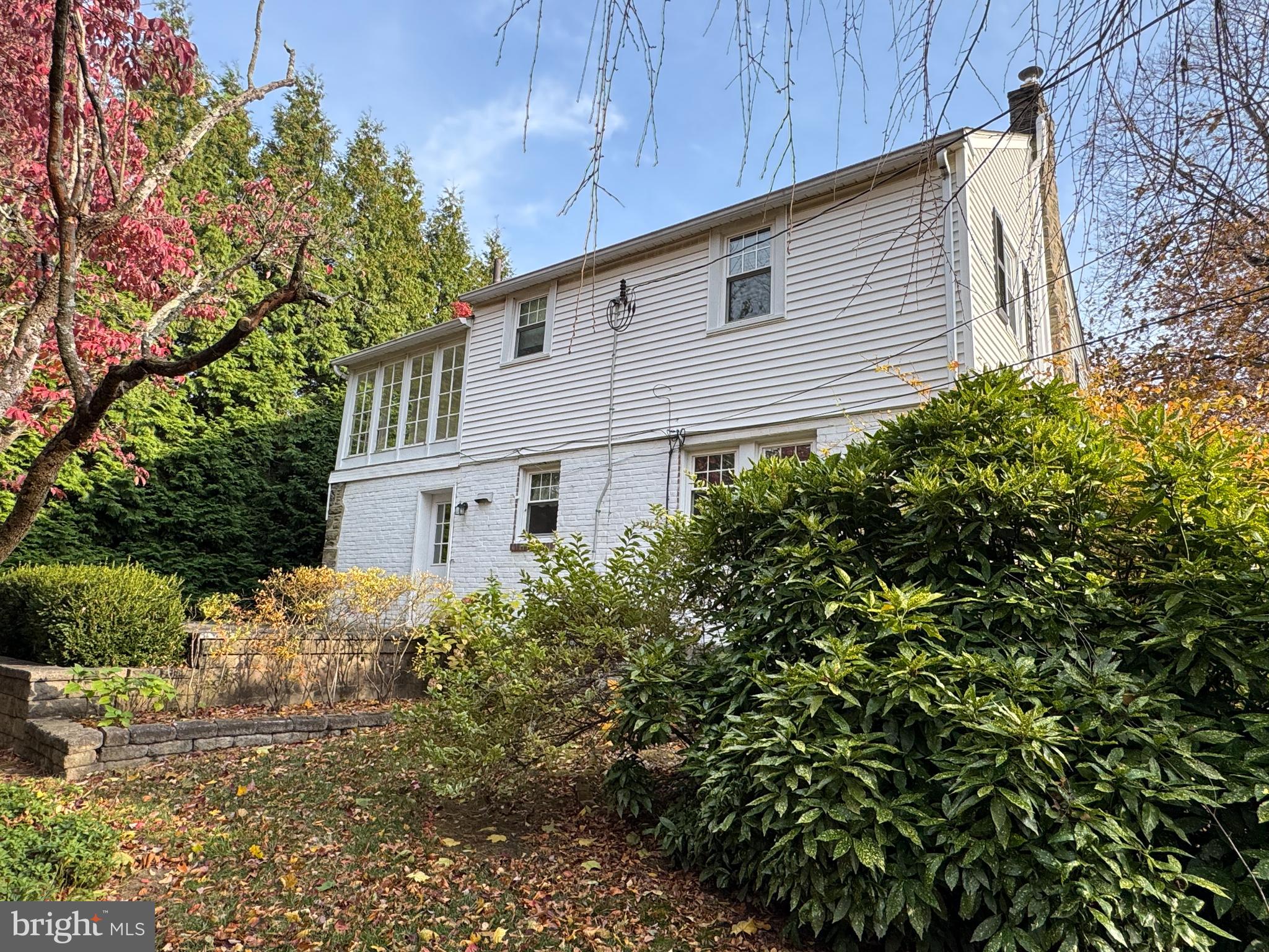 SOUTH WAYNE - Residential Lease