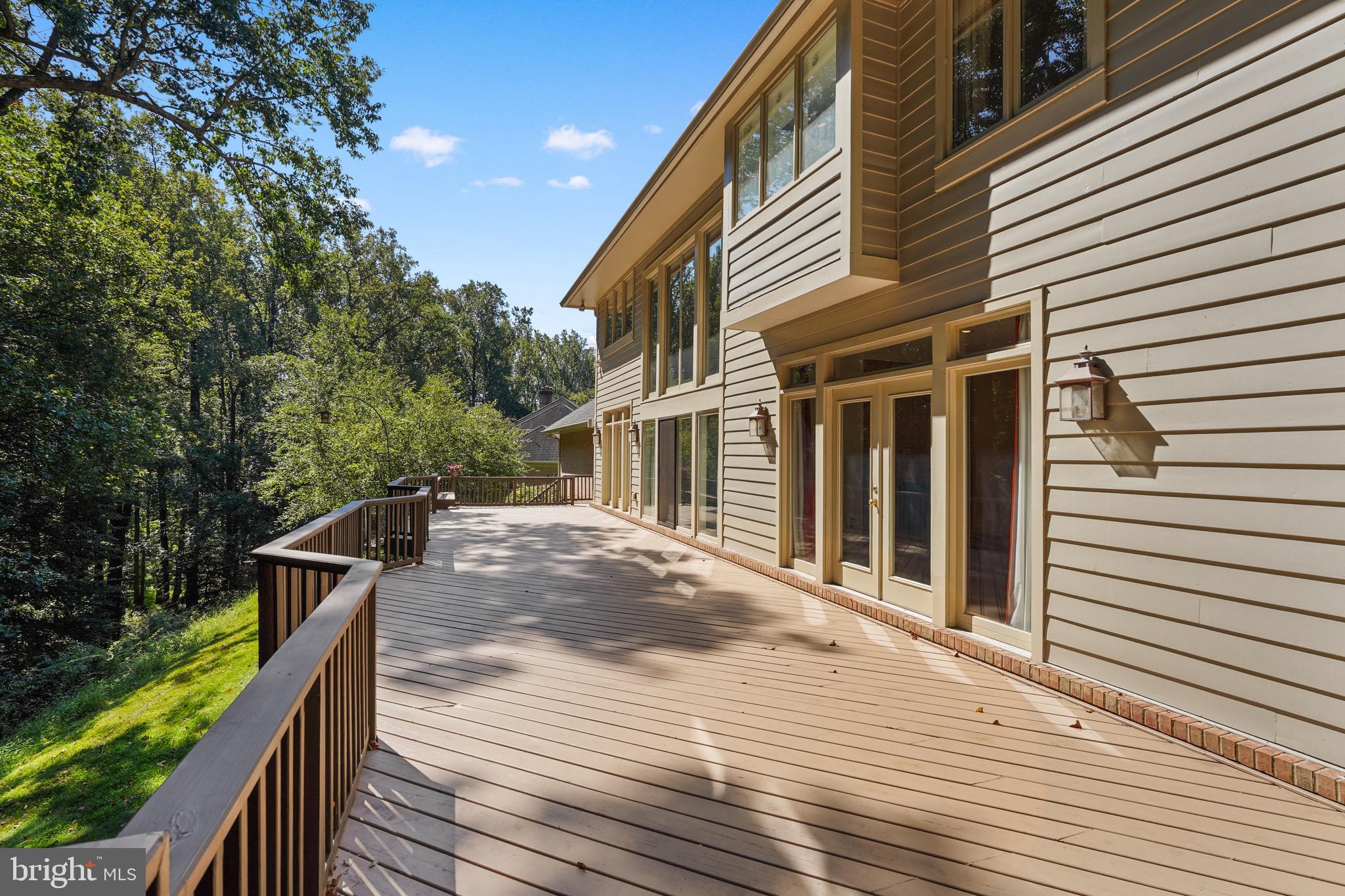 FALCONHURST - Residential