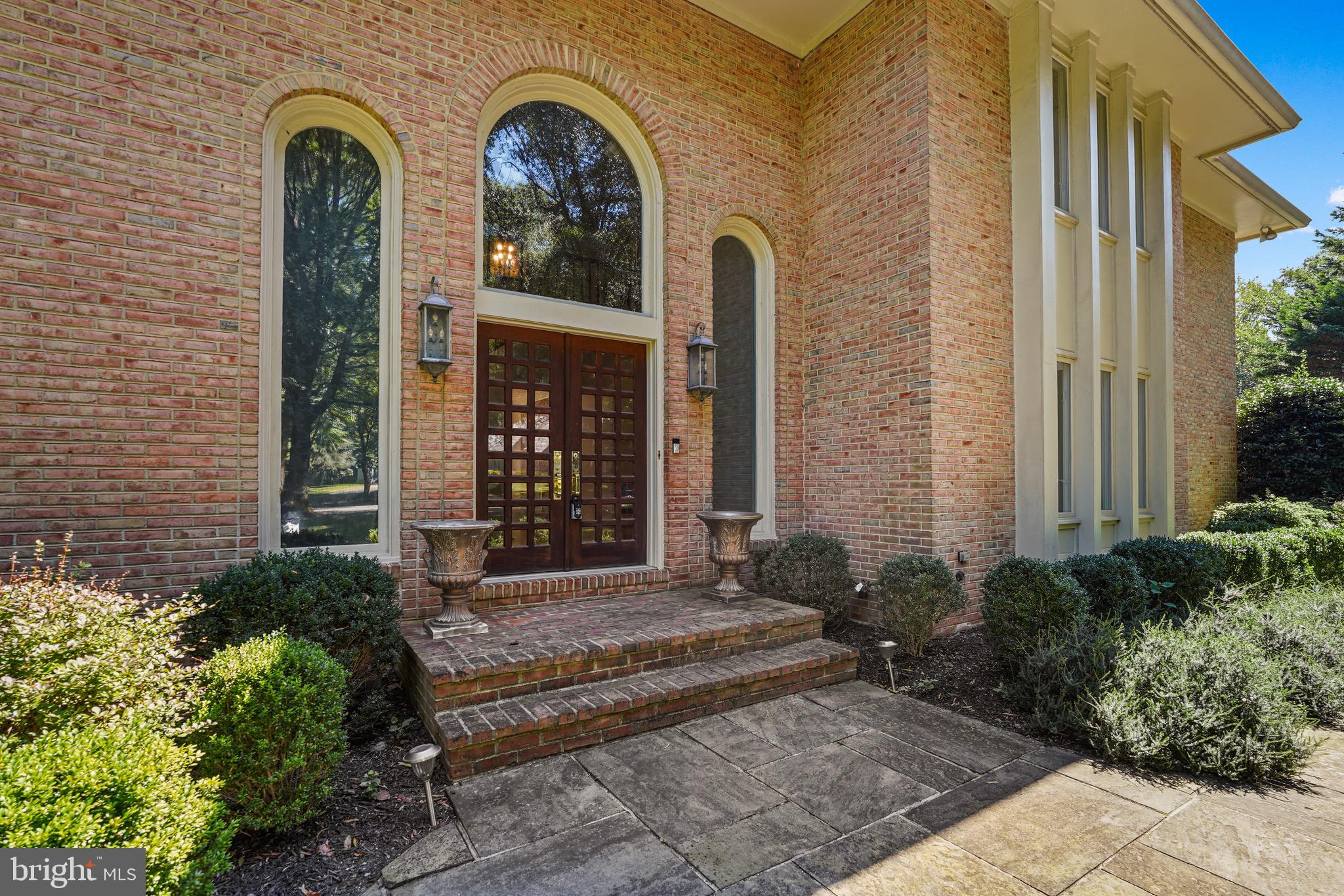 8805 MARY MEAD COURT