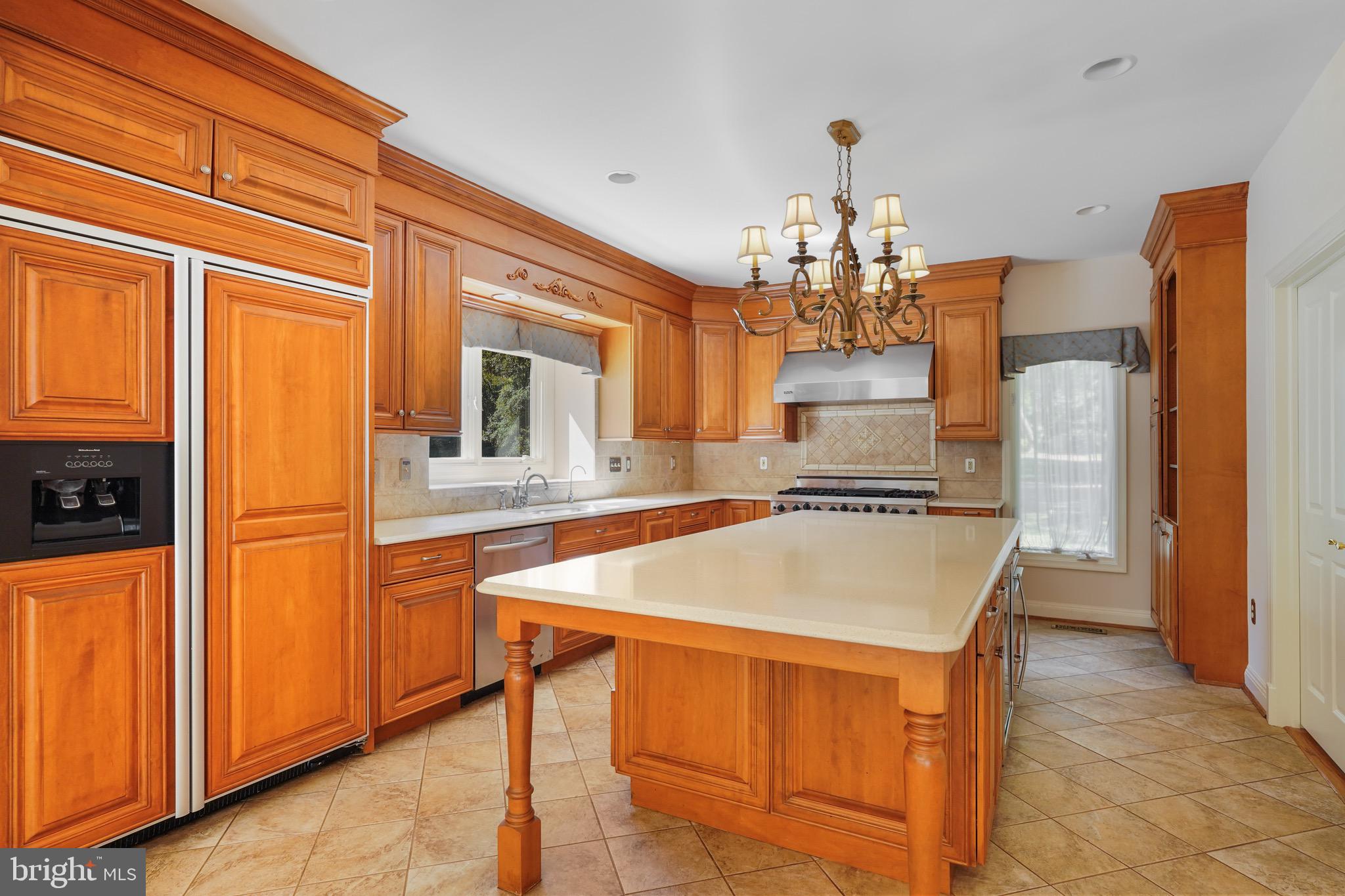 FALCONHURST - Residential