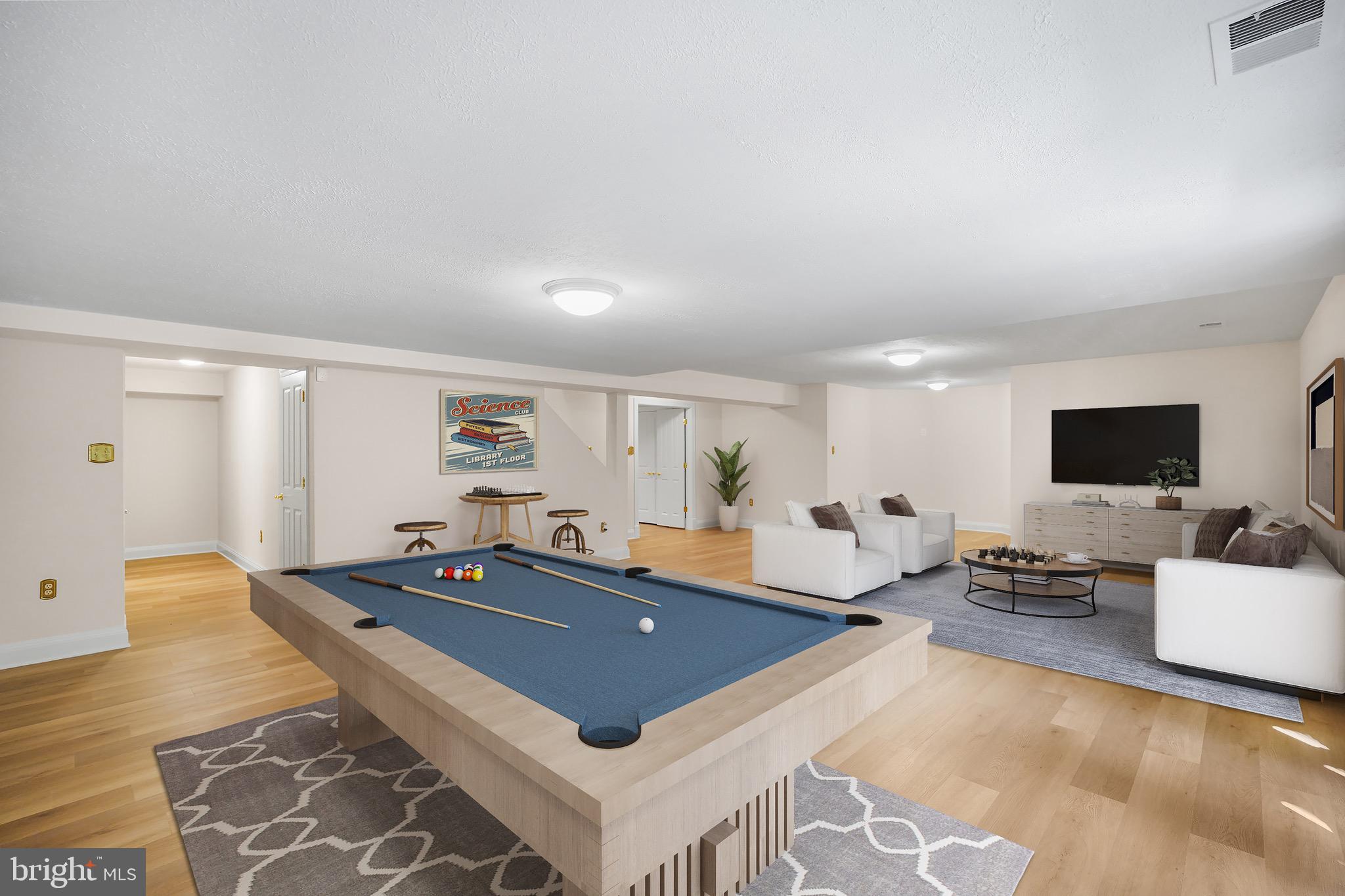 FALCONHURST - Residential