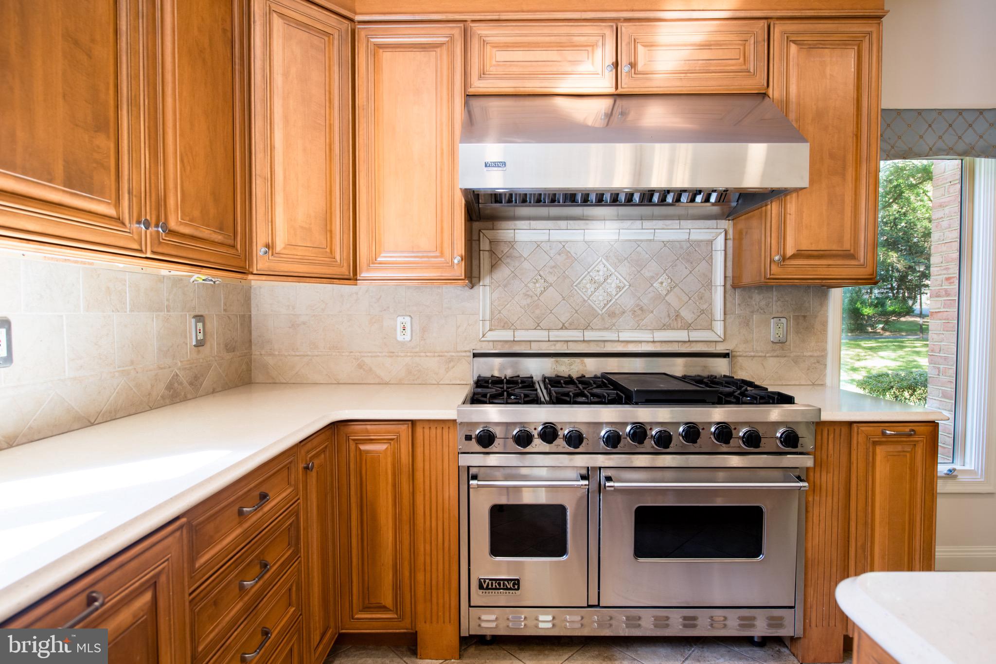 FALCONHURST - Residential