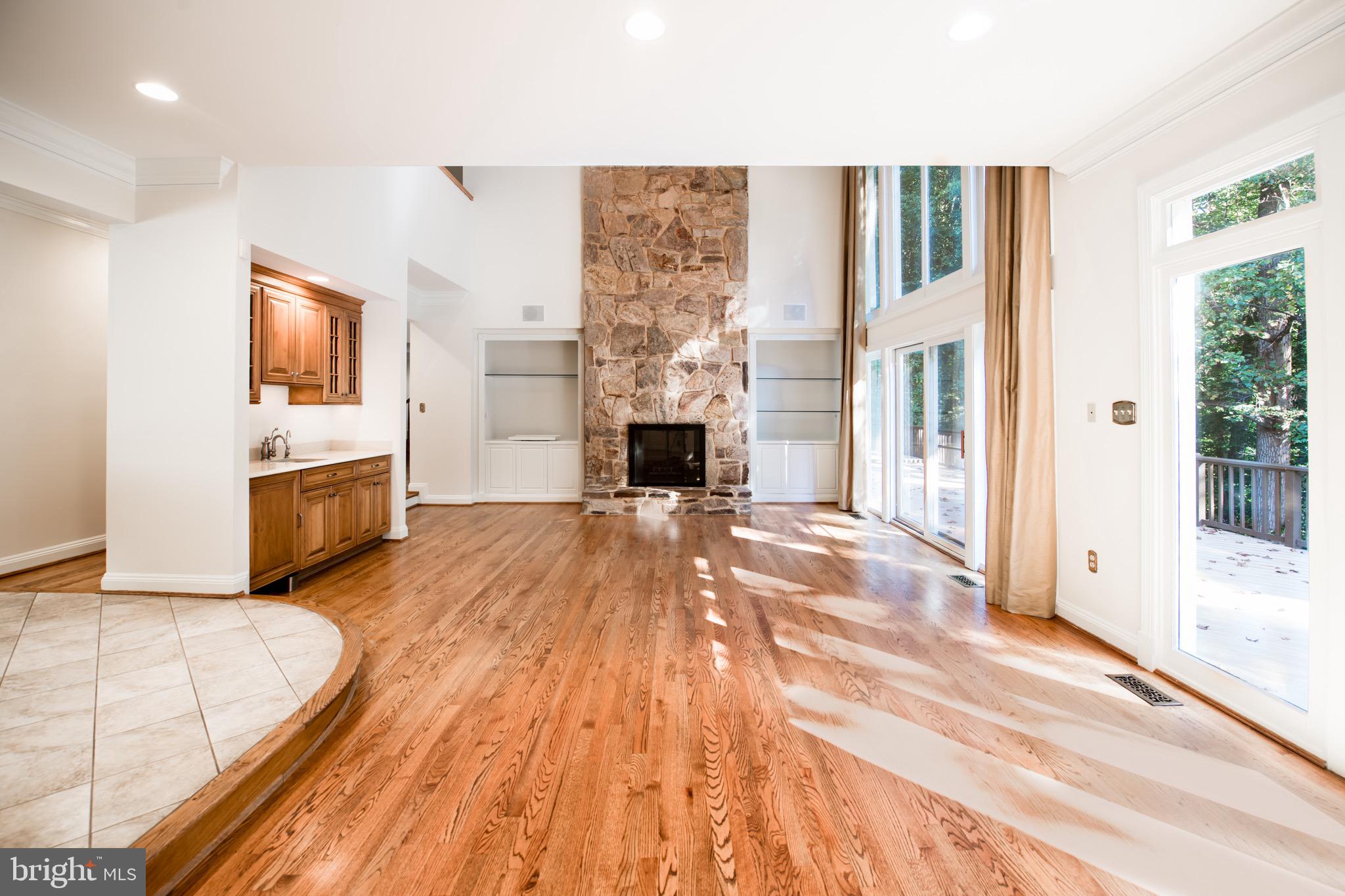 FALCONHURST - Residential