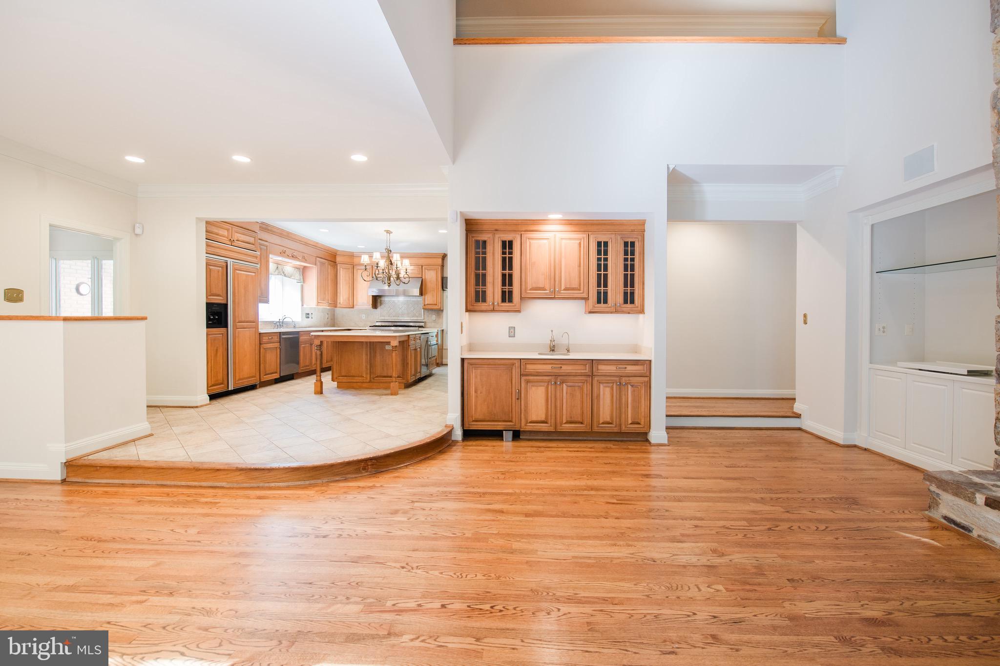 FALCONHURST - Residential