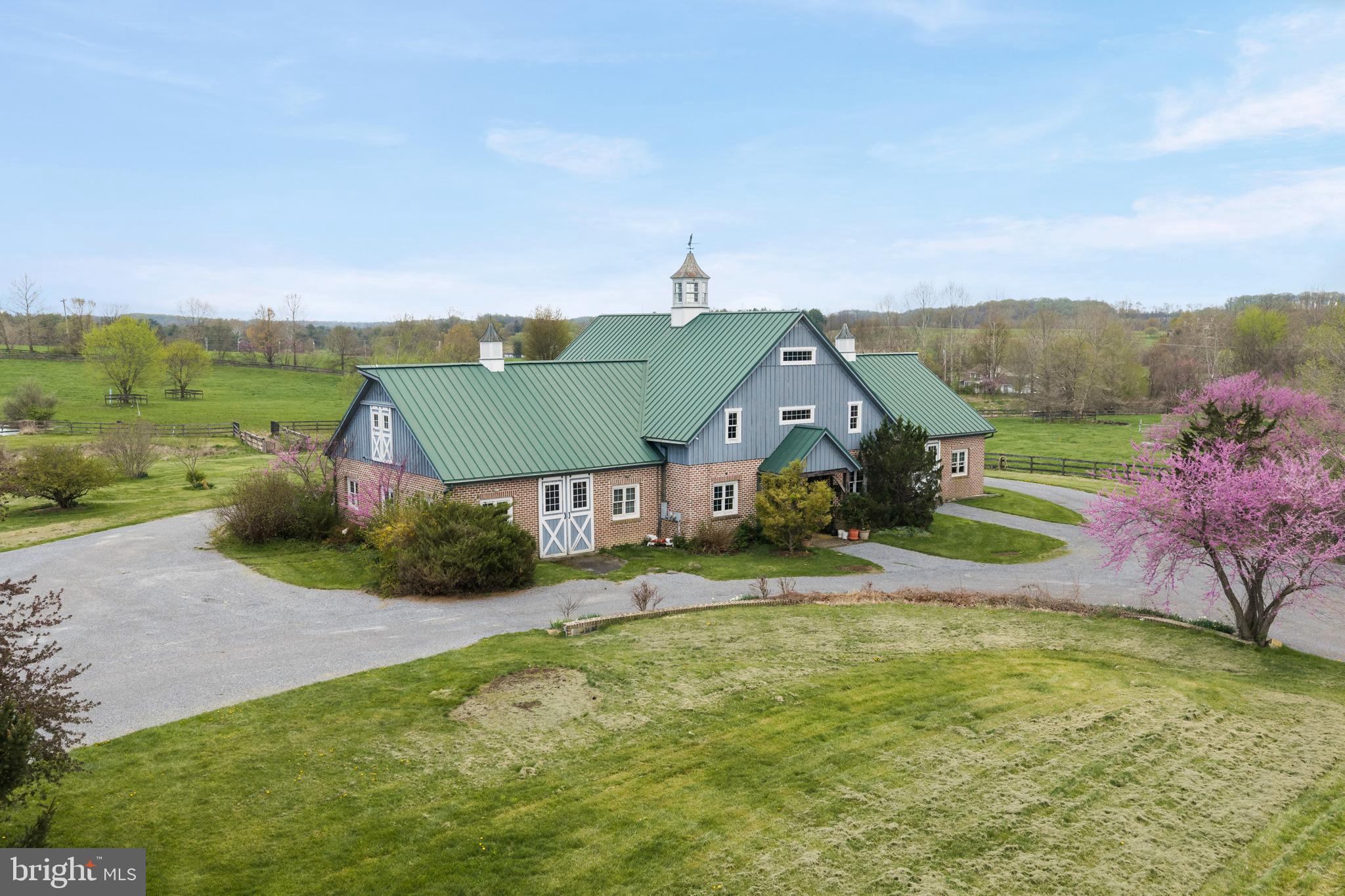 CHESHIRE HUNT - Farm