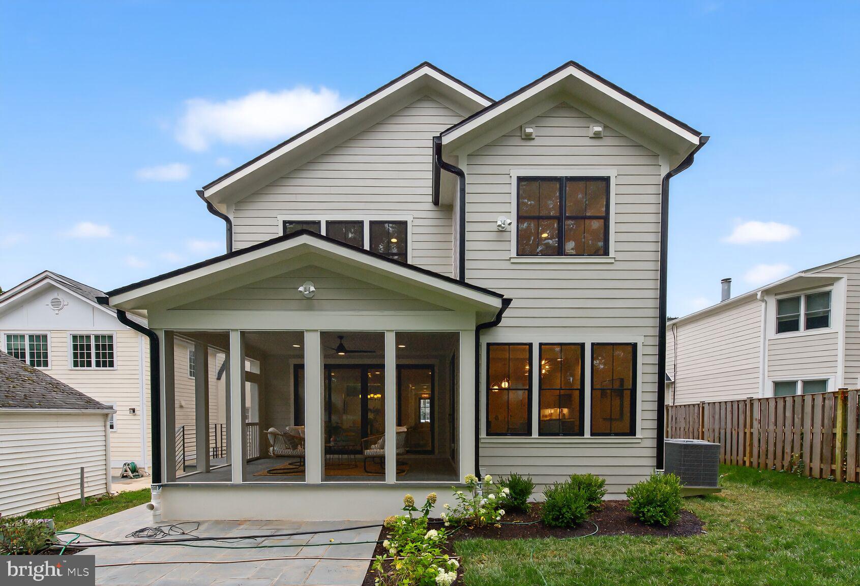 CHEVY CHASE TERRACE - Residential