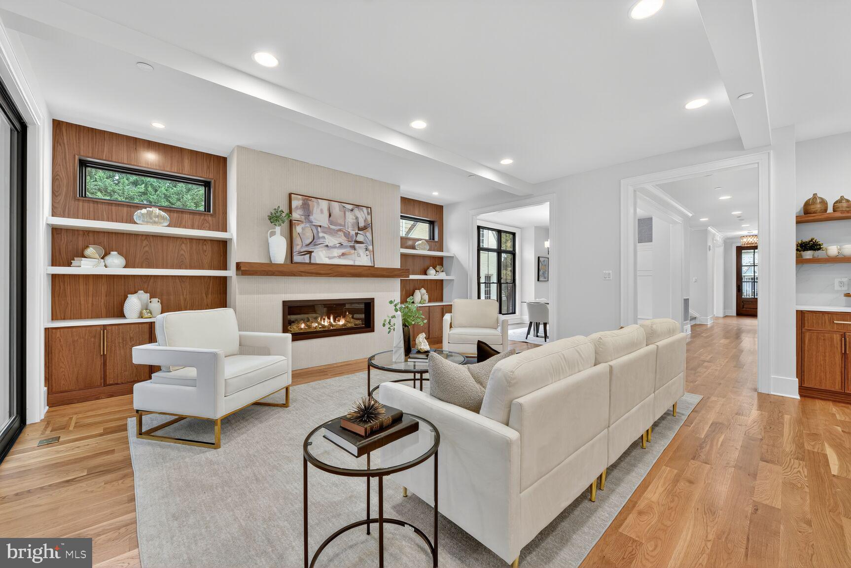CHEVY CHASE TERRACE - Residential