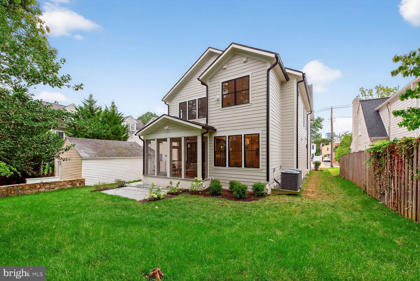 CHEVY CHASE TERRACE - Residential