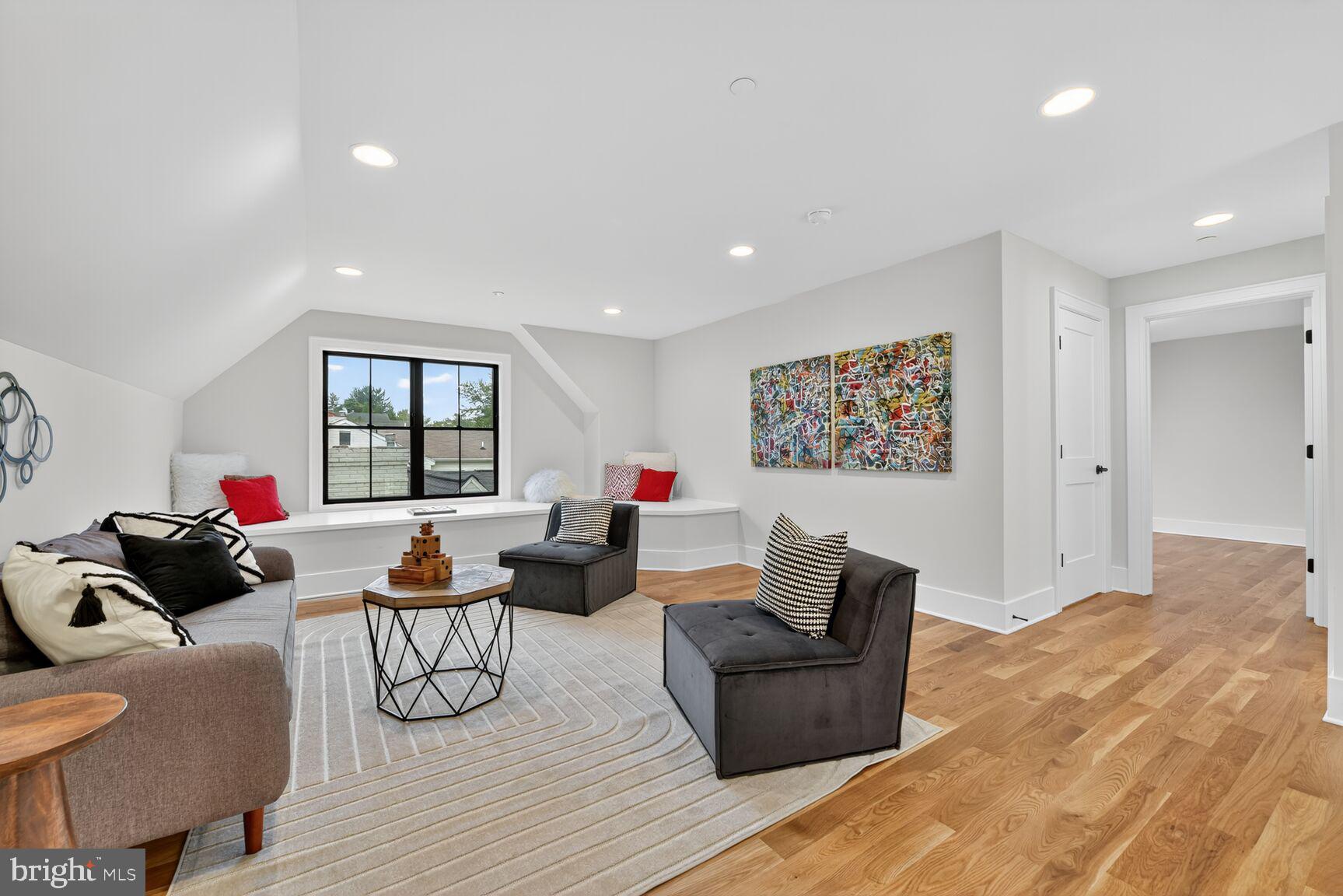 CHEVY CHASE TERRACE - Residential