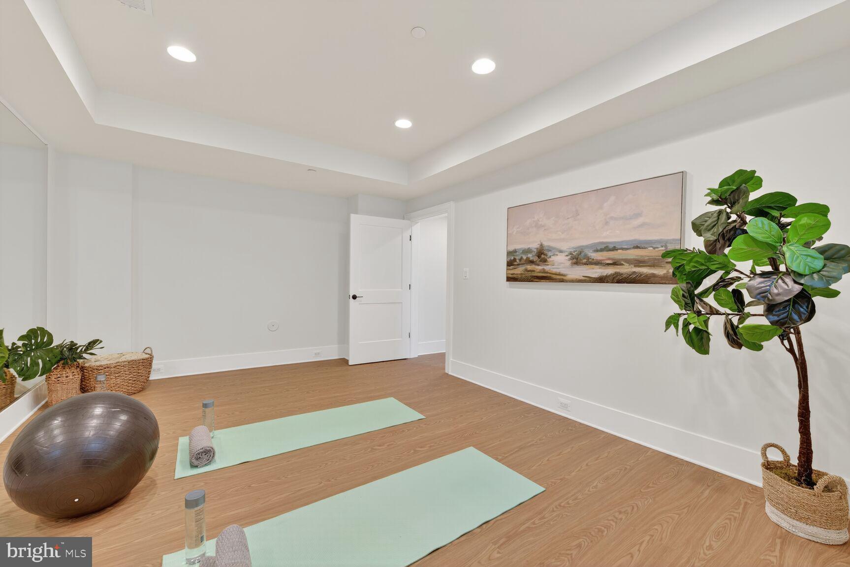 CHEVY CHASE TERRACE - Residential