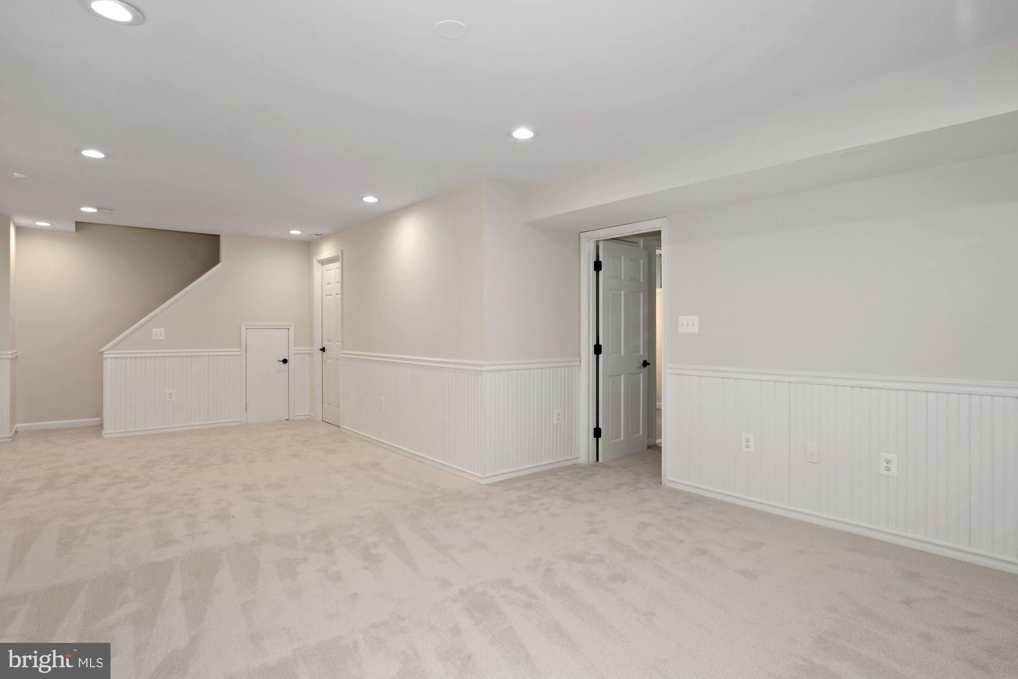 SPRING LAKE WOODS - Residential