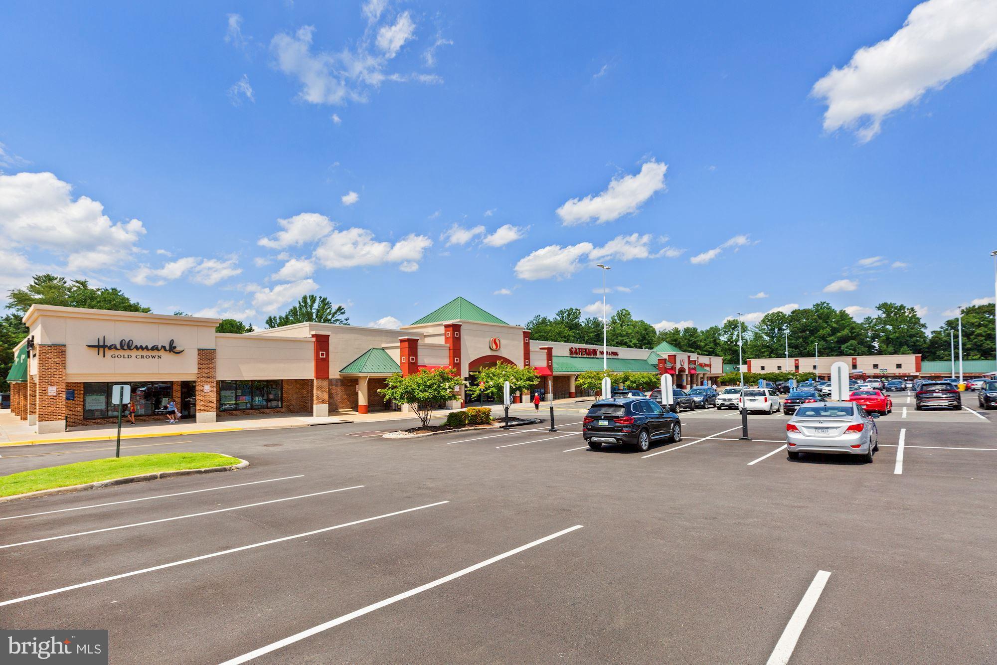 SPRING LAKE WOODS - Residential