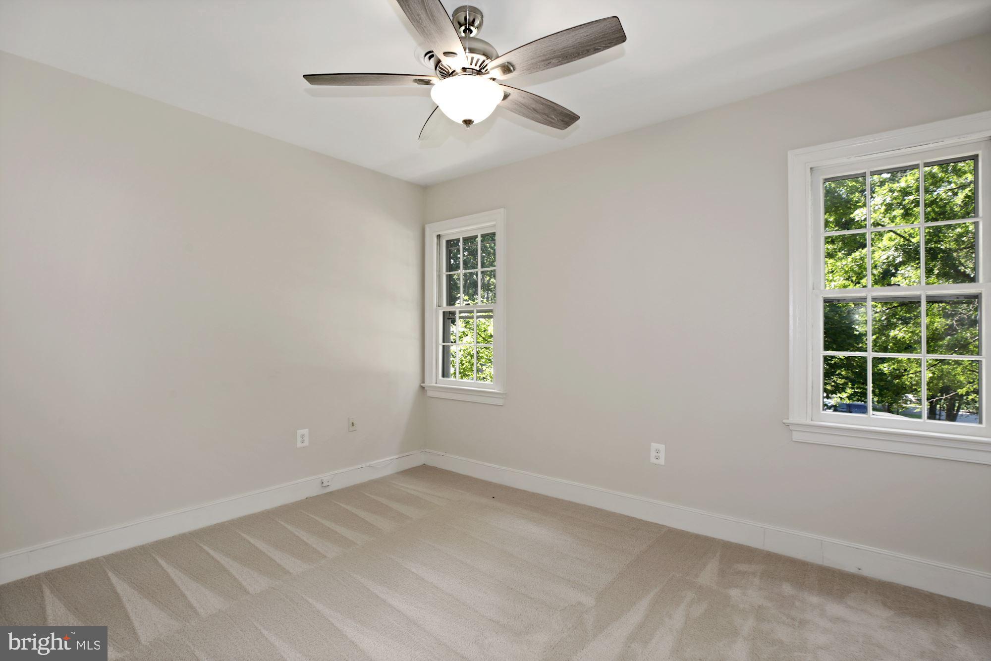 SPRING LAKE WOODS - Residential