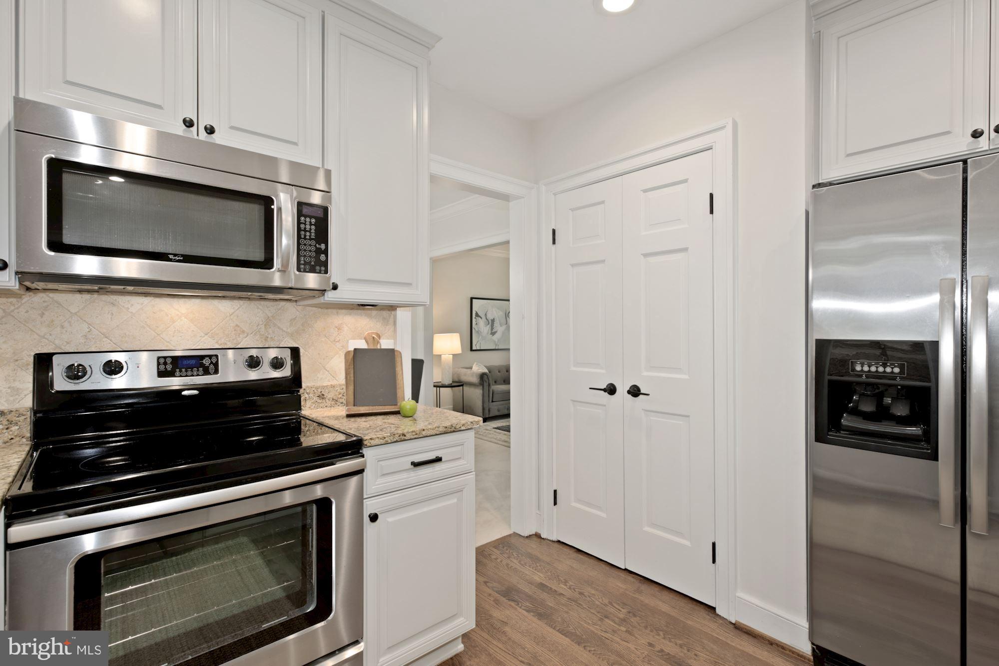 SPRING LAKE WOODS - Residential