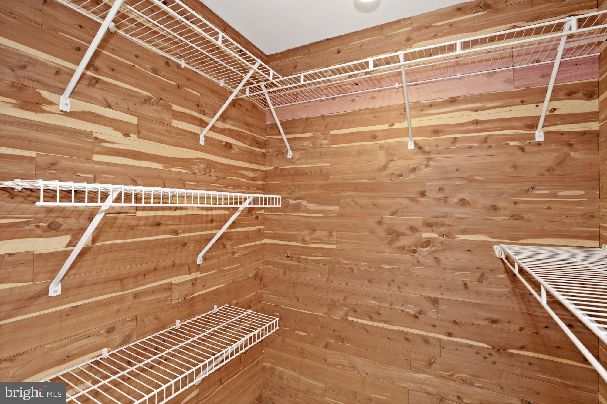 SPRING LAKE WOODS - Residential