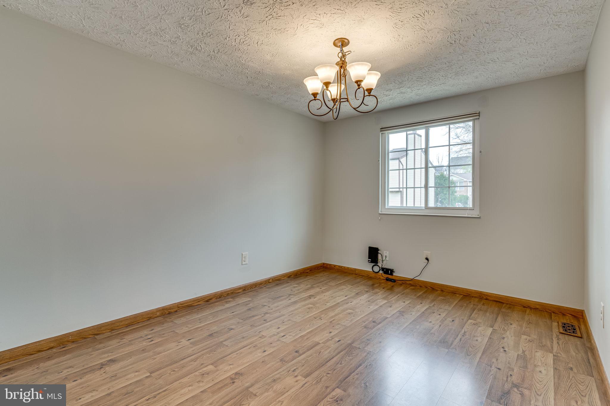 COURTS OF TYSONS - Residential