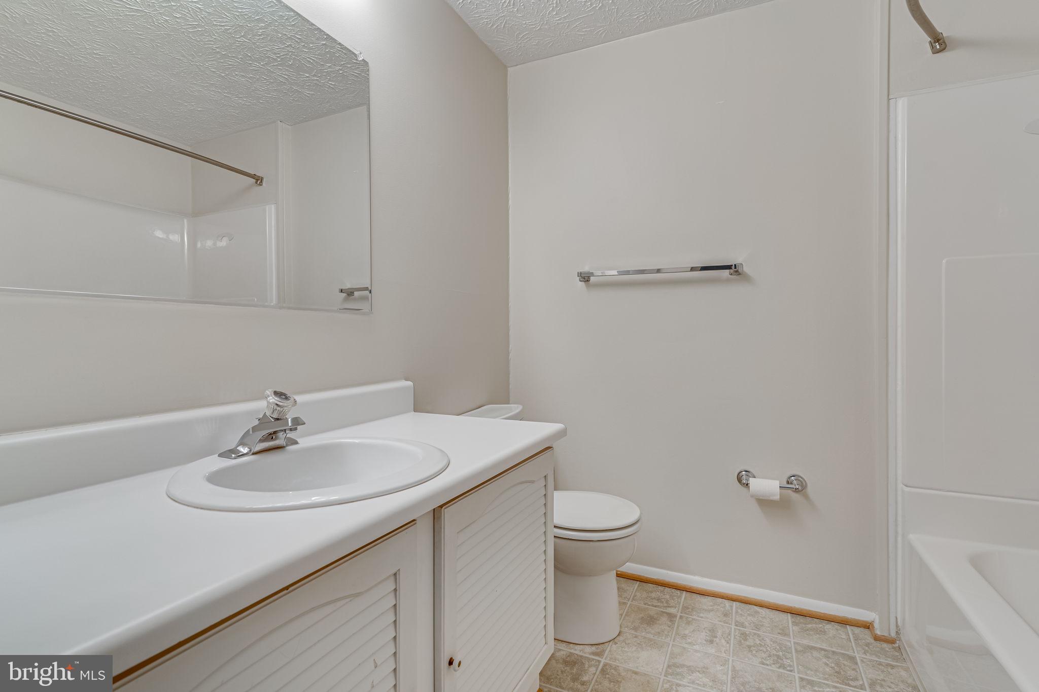 COURTS OF TYSONS - Residential