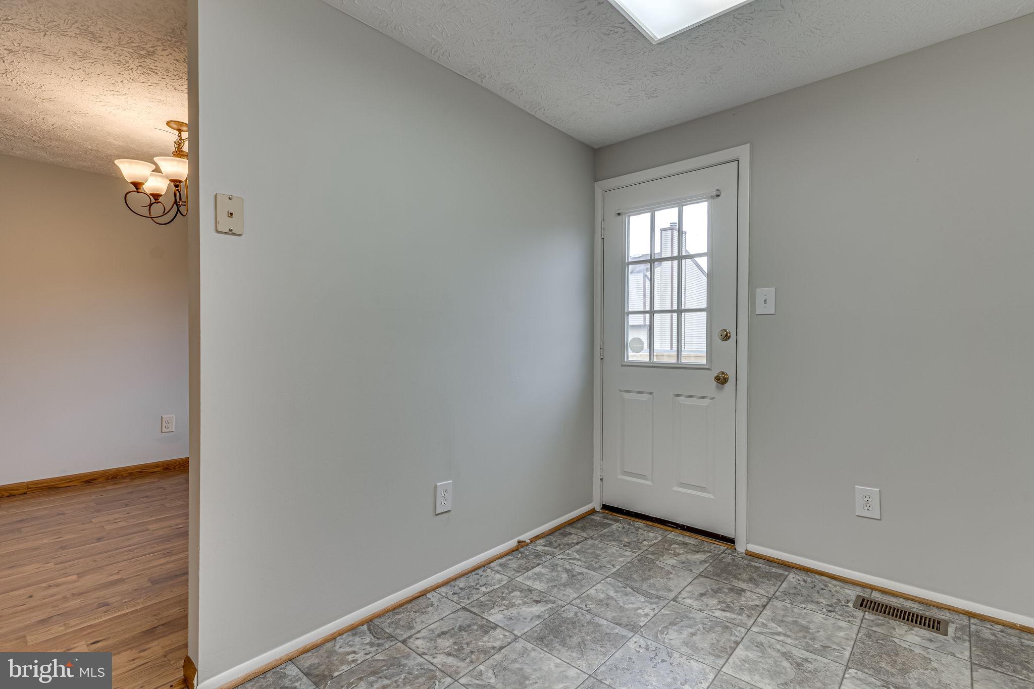 COURTS OF TYSONS - Residential