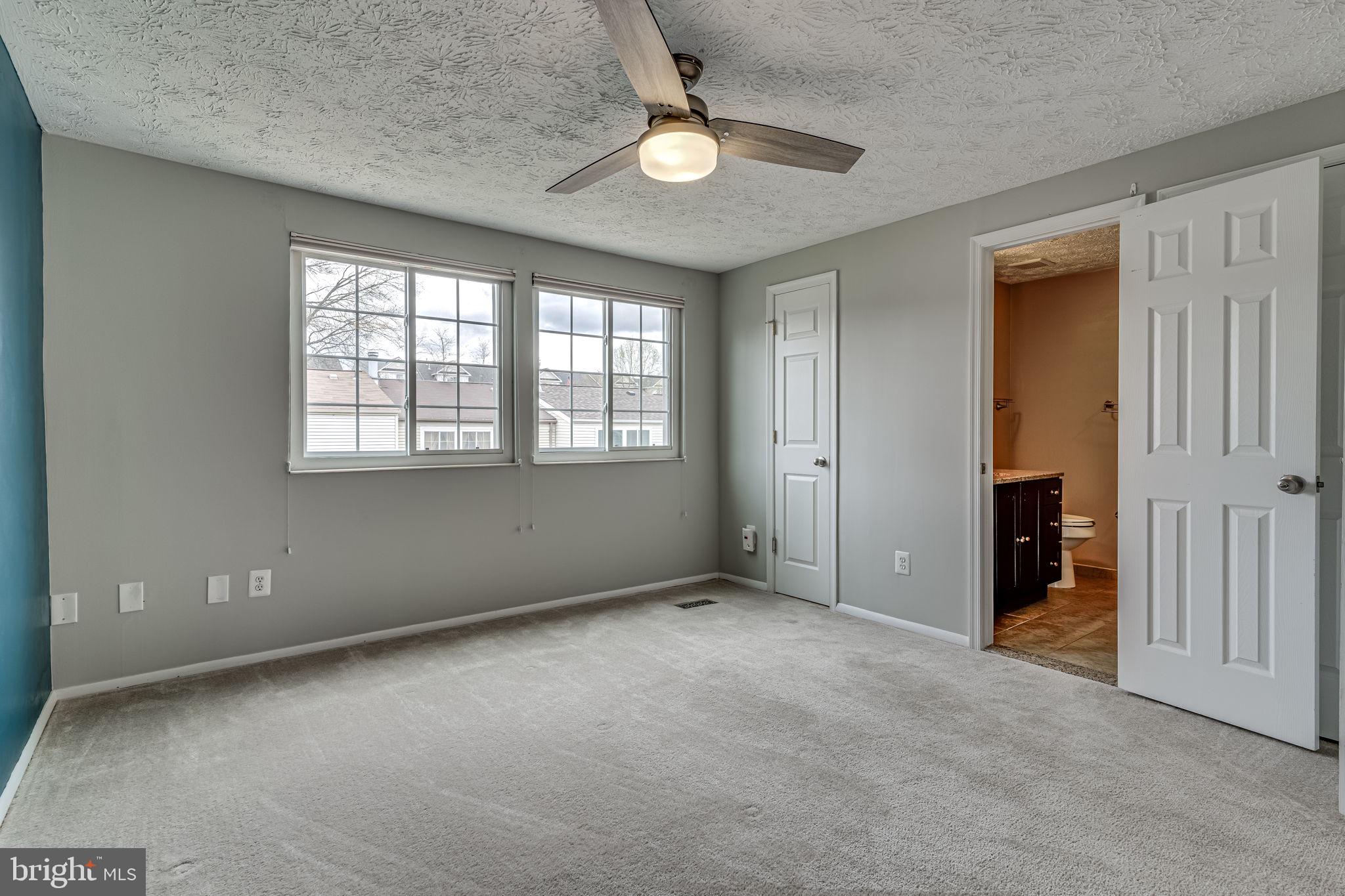 COURTS OF TYSONS - Residential