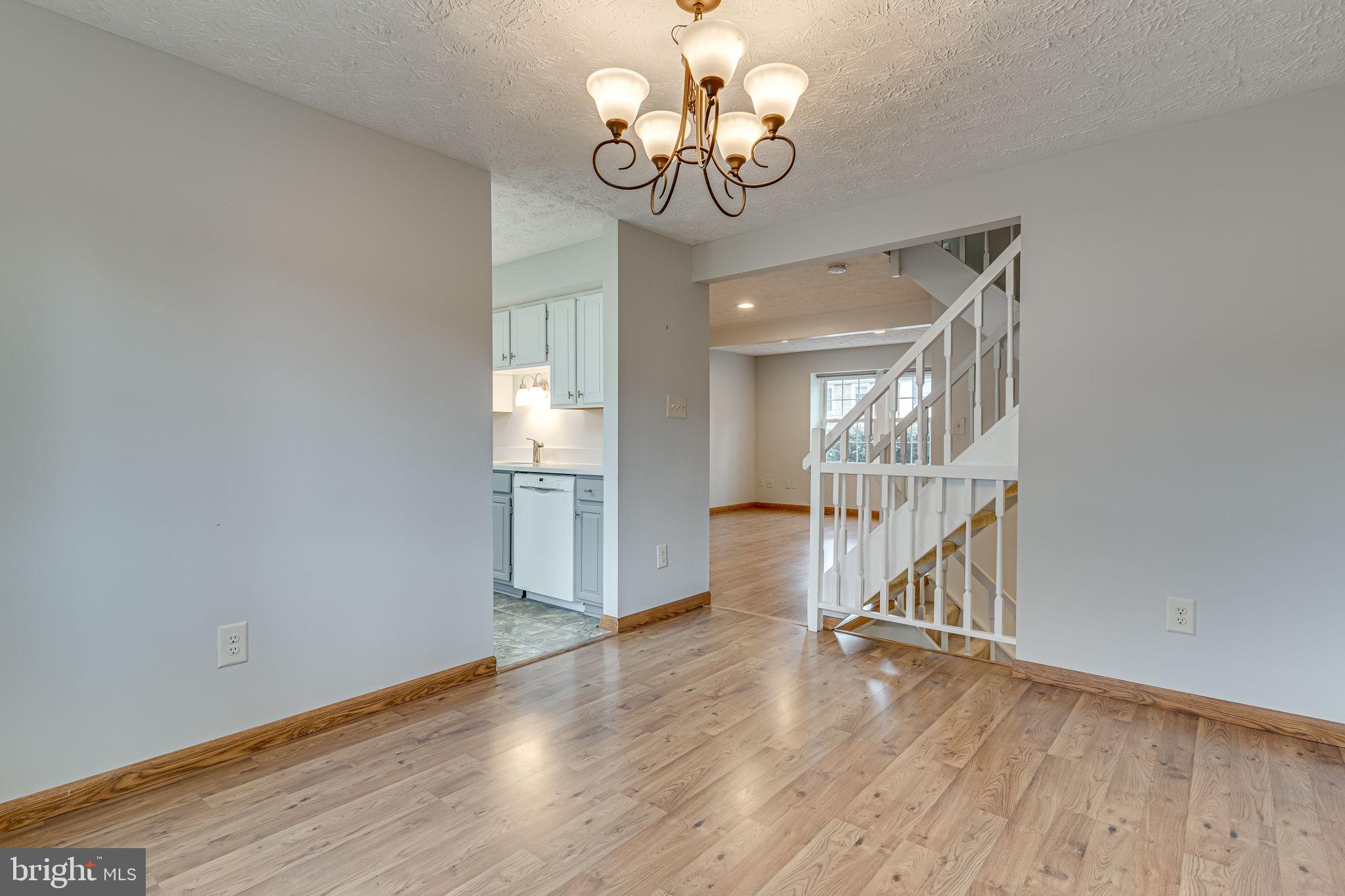 COURTS OF TYSONS - Residential